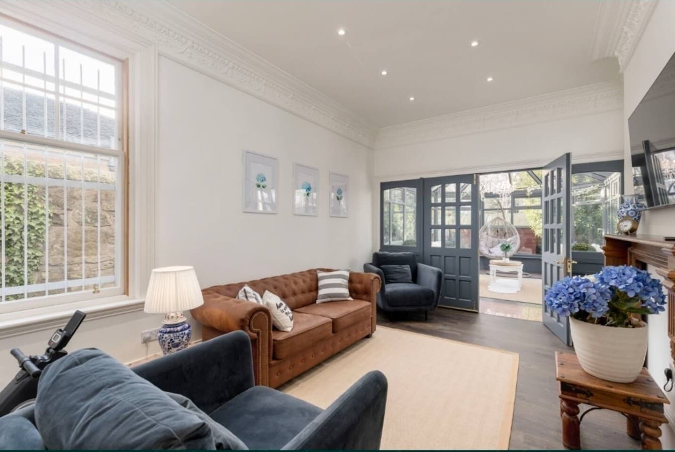 Gallery Image 13