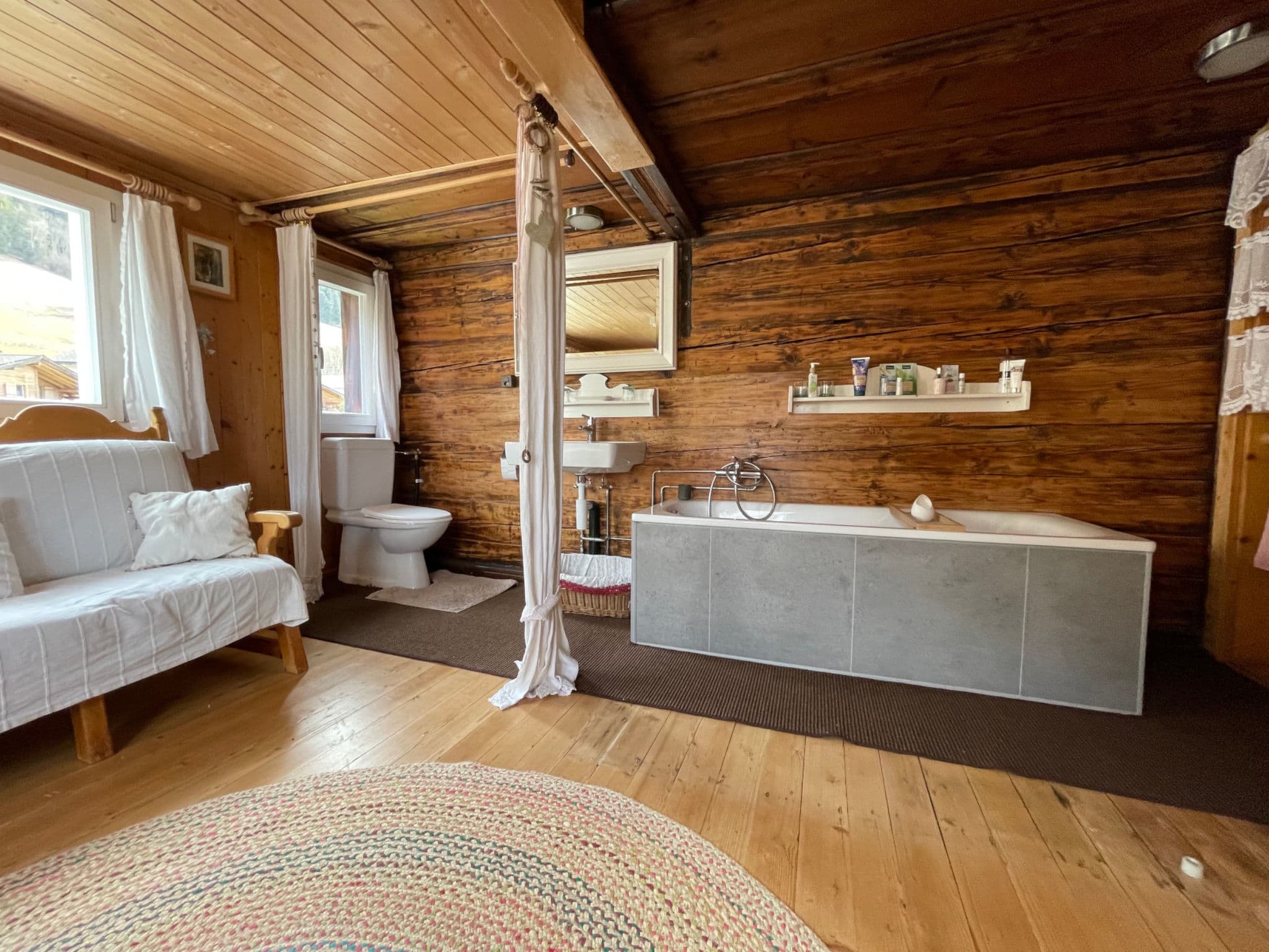 Bathroom / Wellness