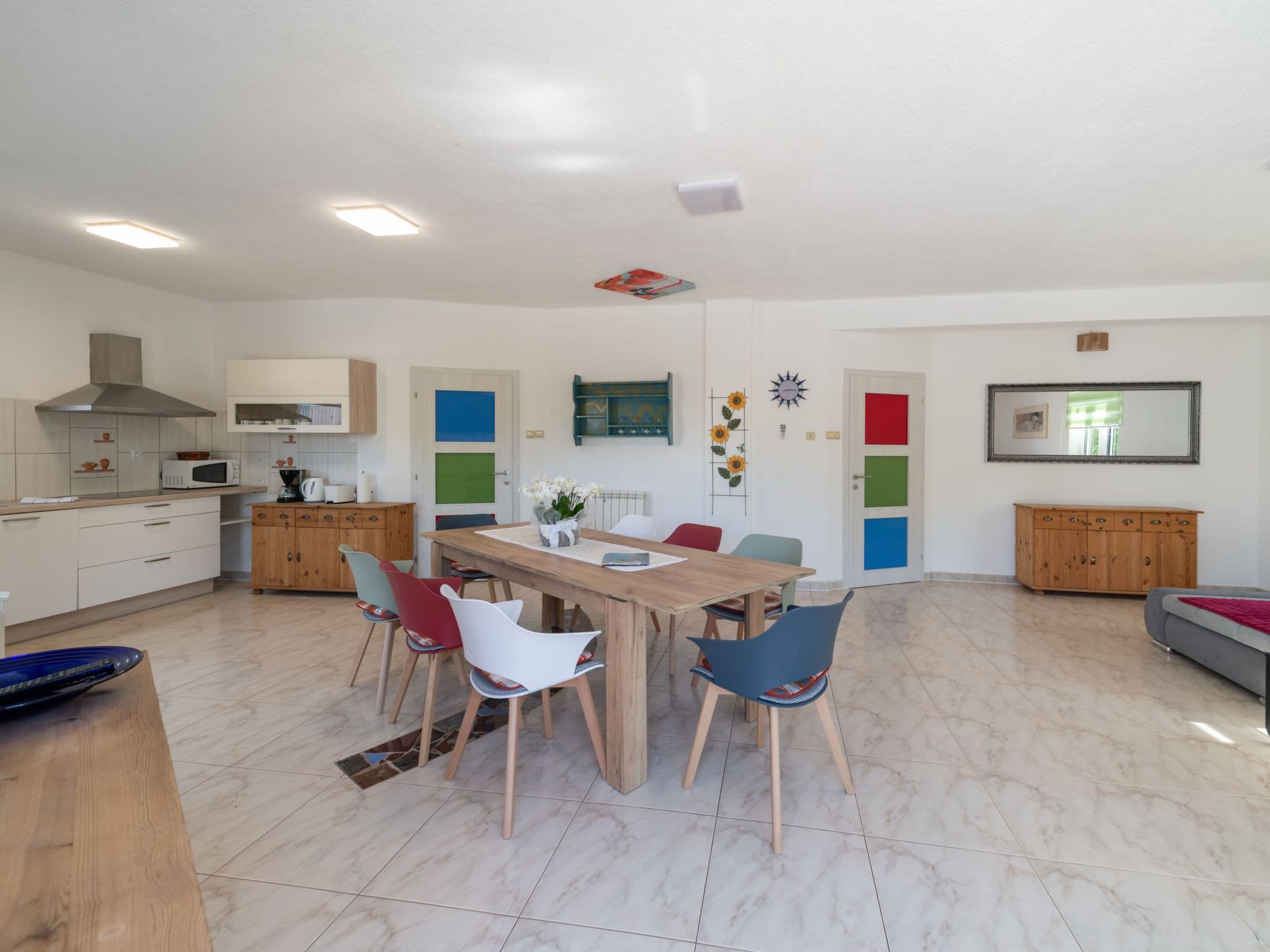 Kitchen / Dining Room