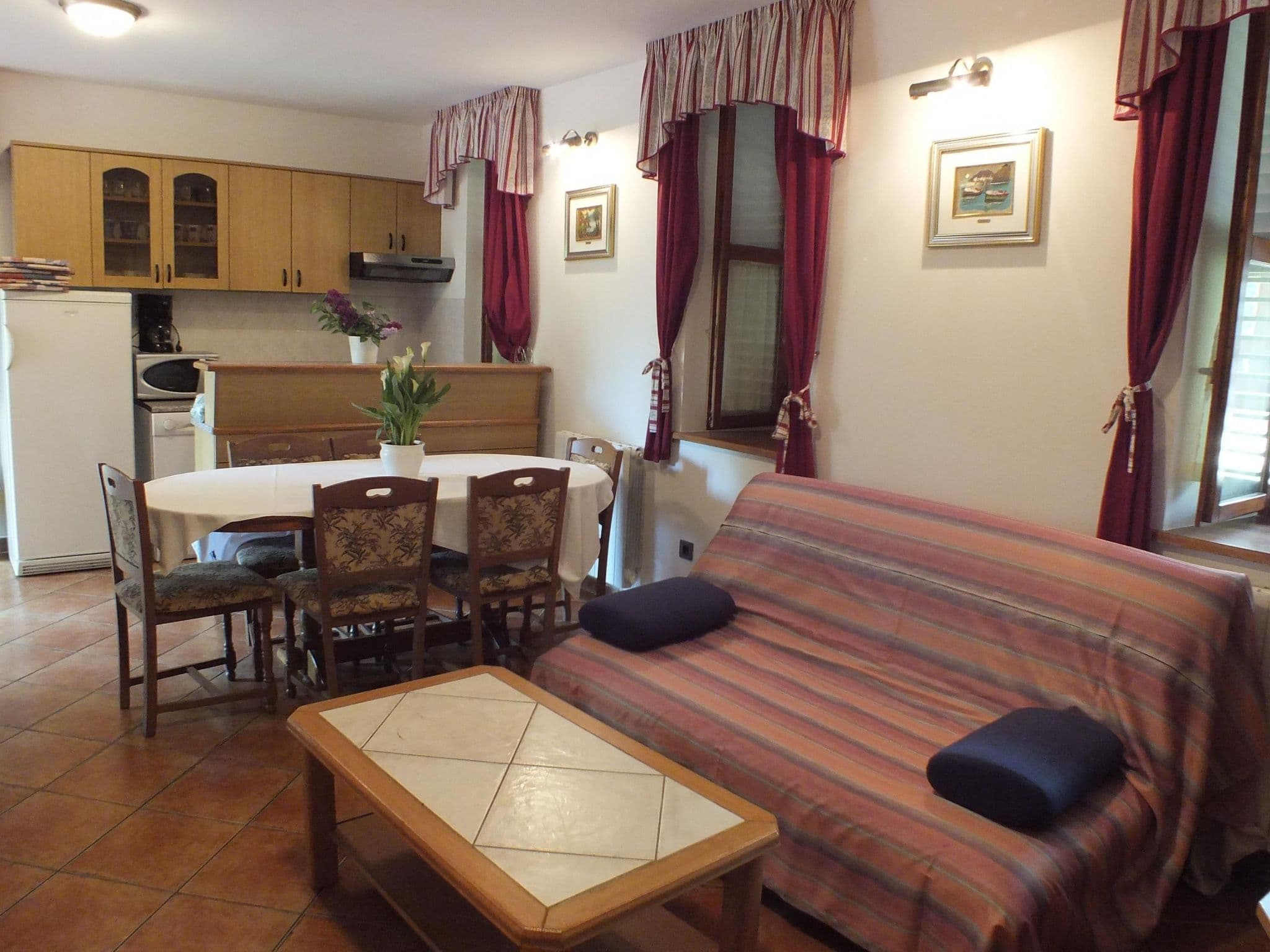 Kitchen / Dining Room