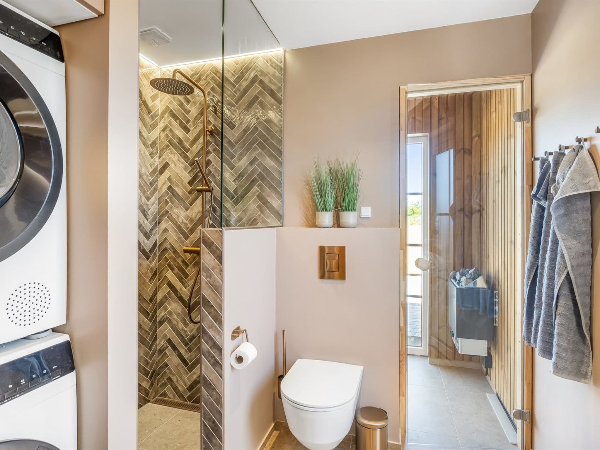 Bathroom / Wellness