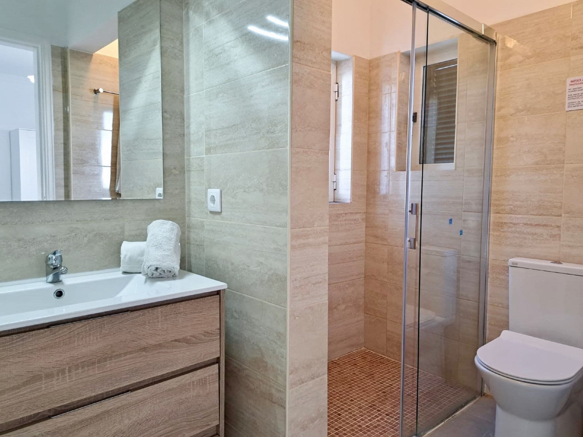 Bathroom / Wellness