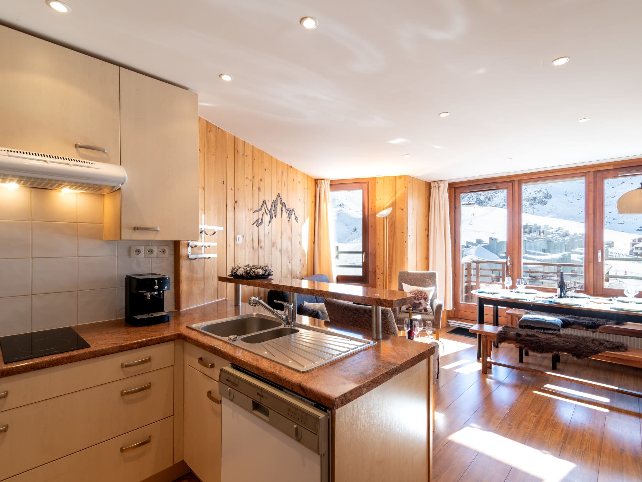 Kitchen / Dining Room