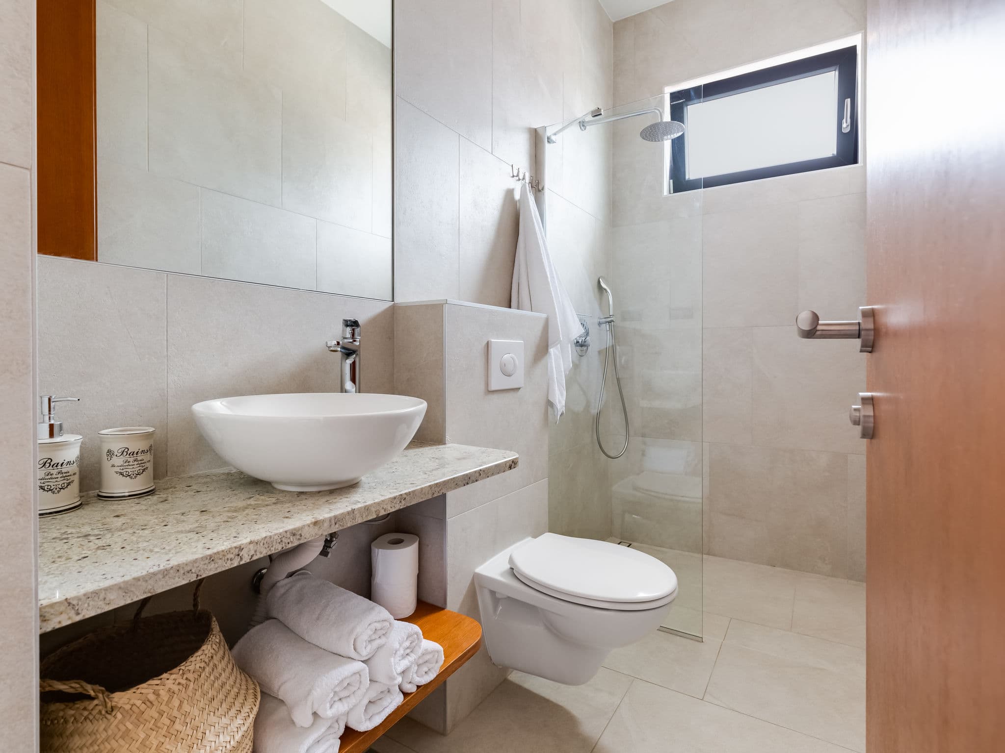 Bathroom / Wellness