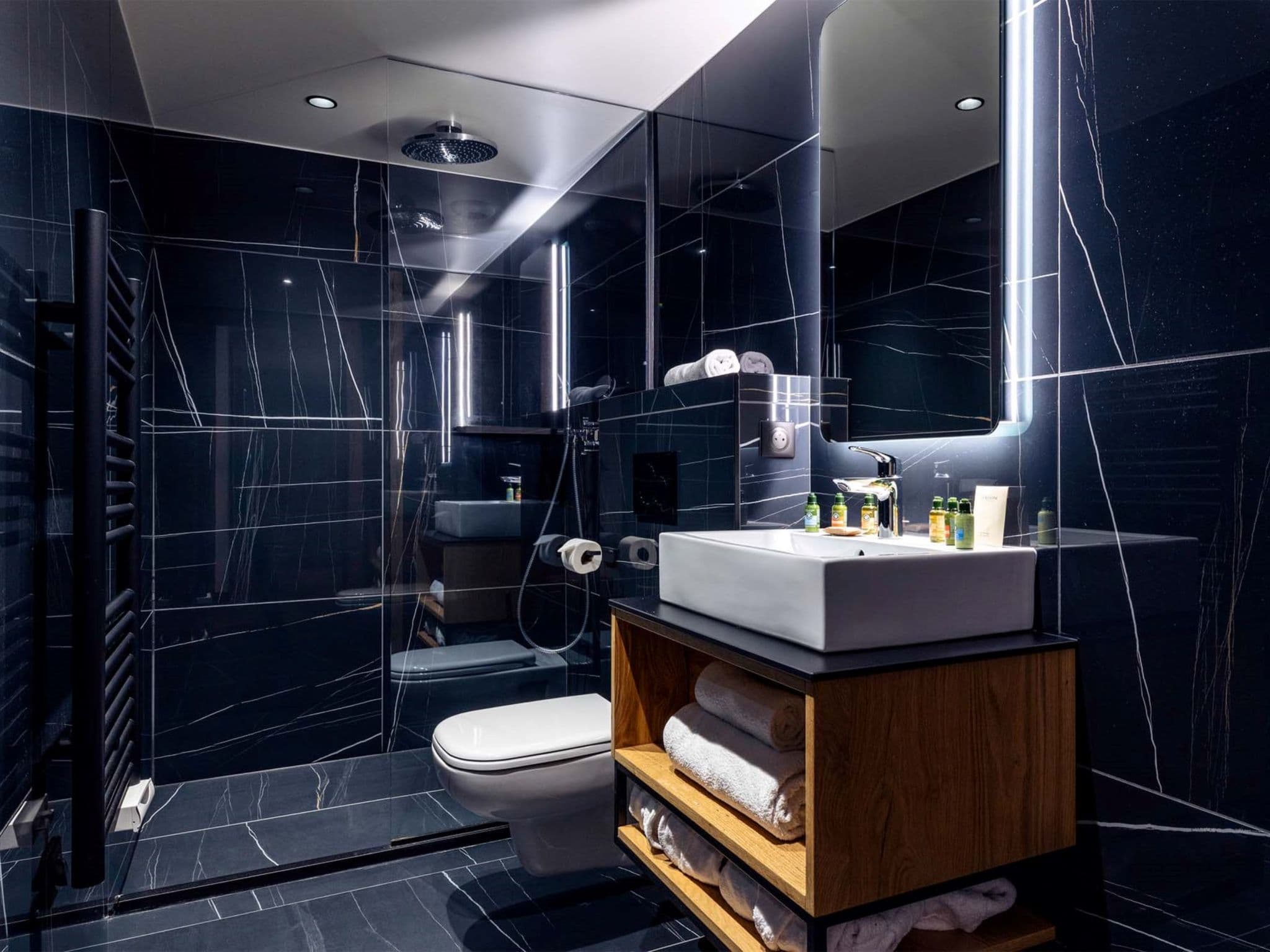 Bathroom / Wellness