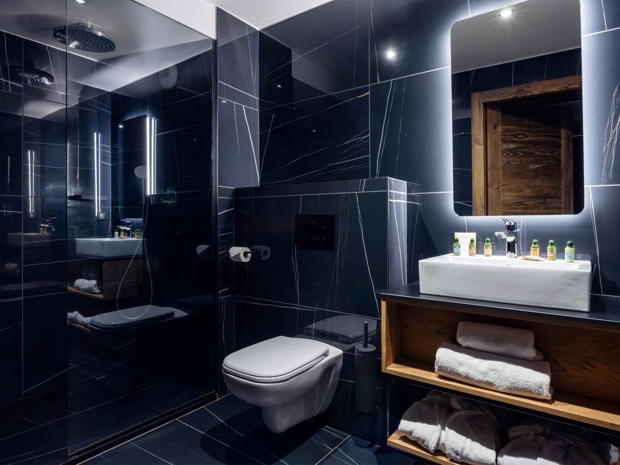 Bathroom / Wellness