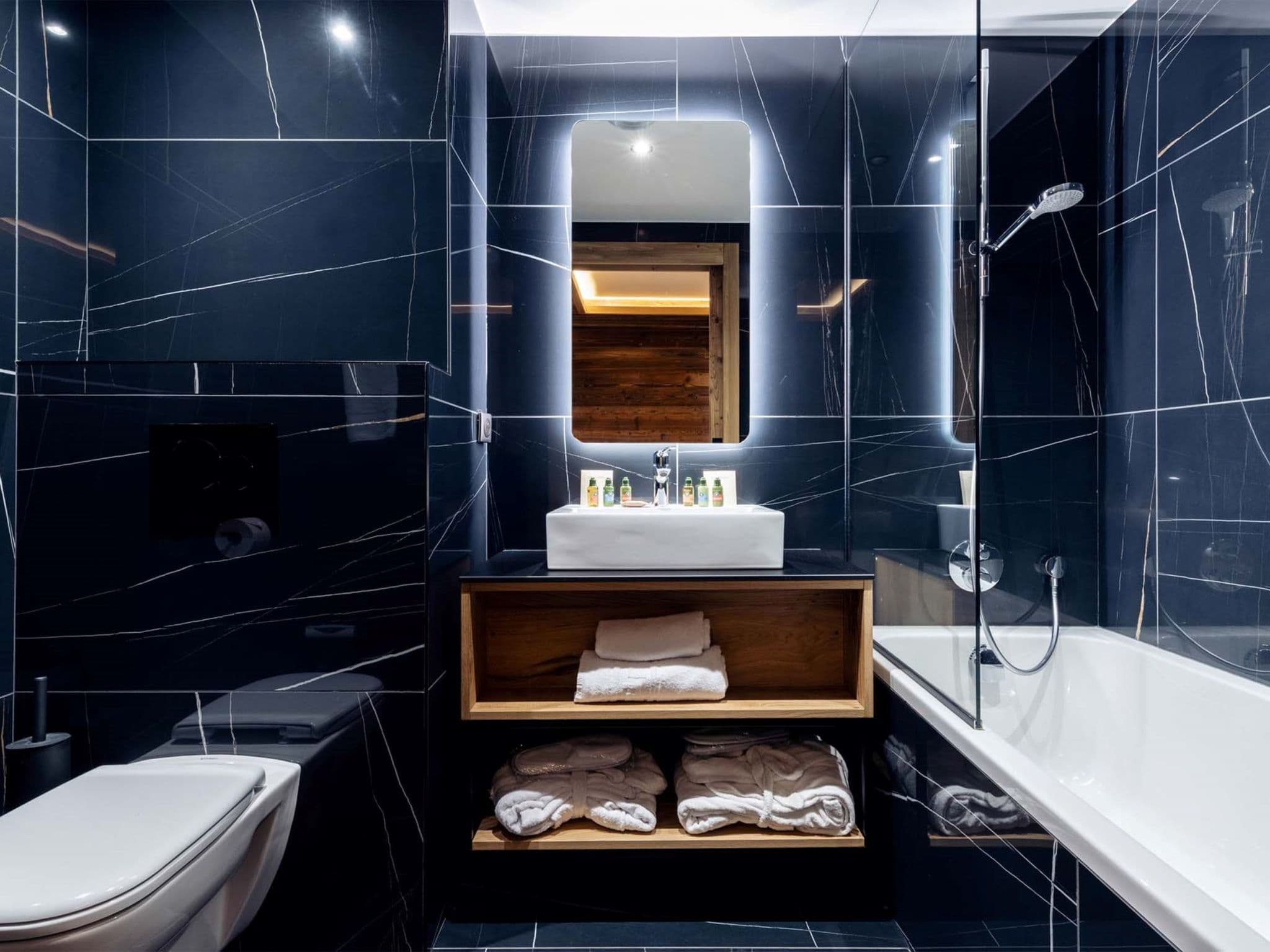 Bathroom / Wellness