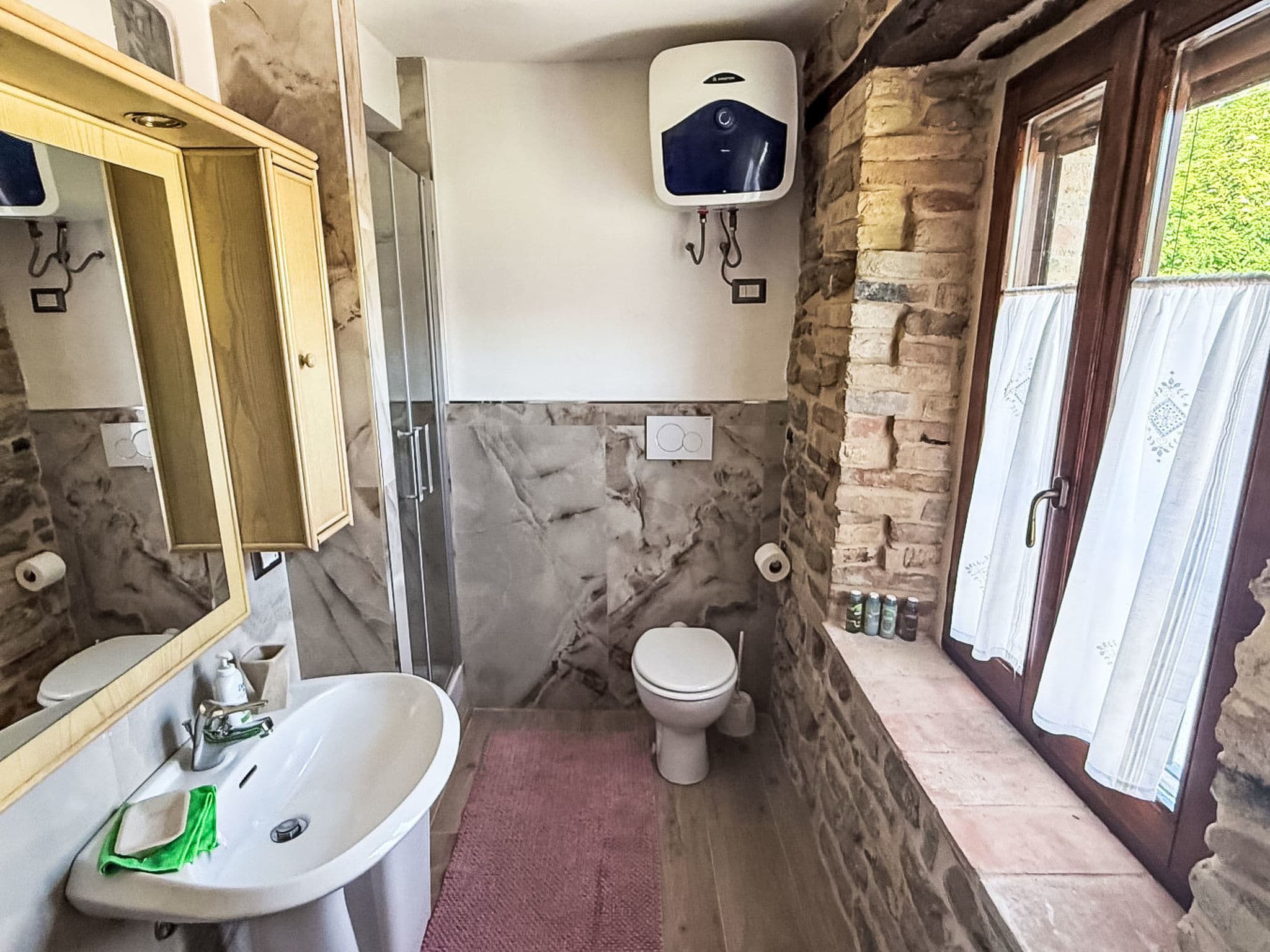 Bathroom / Wellness