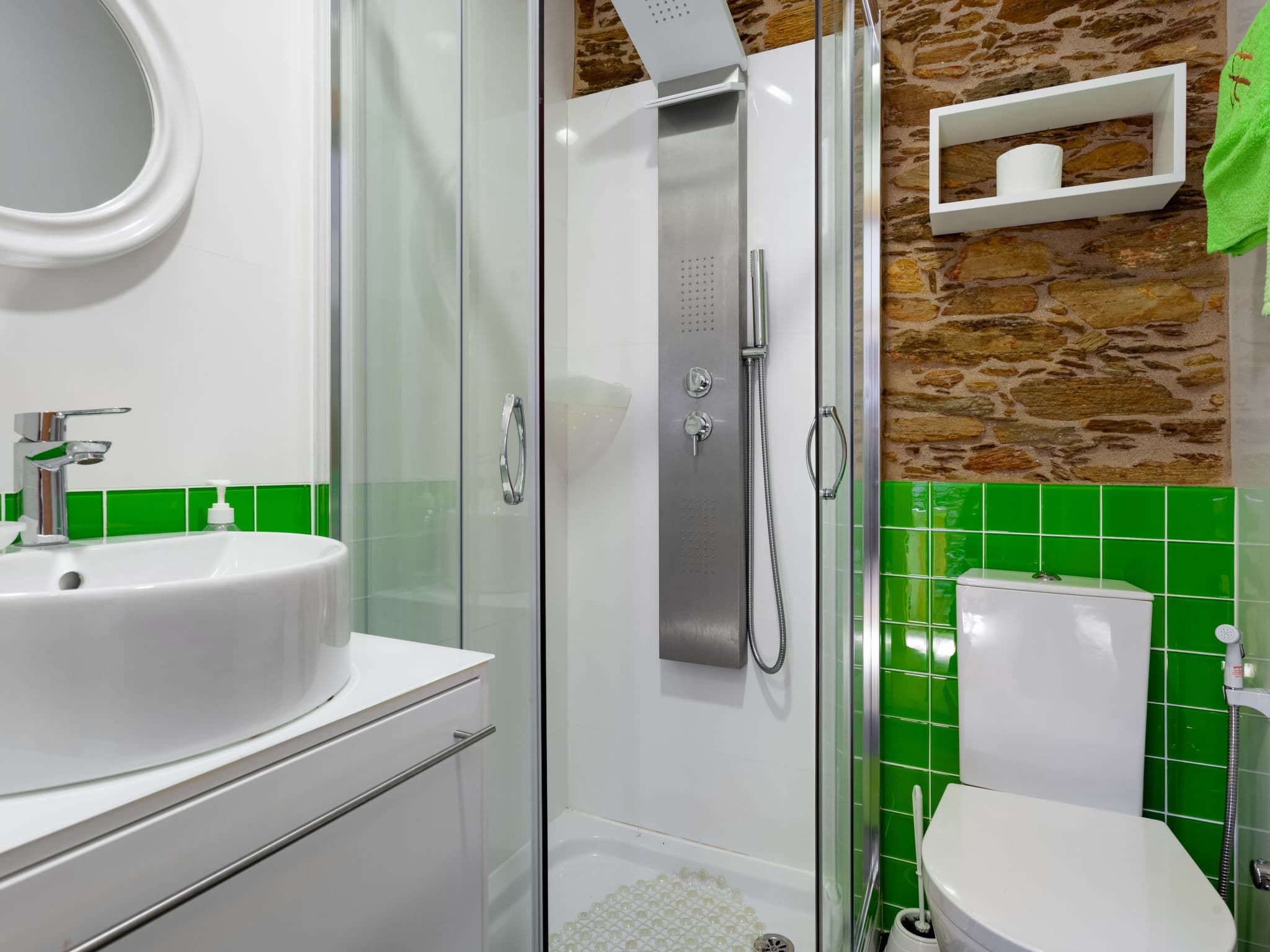 Bathroom / Wellness