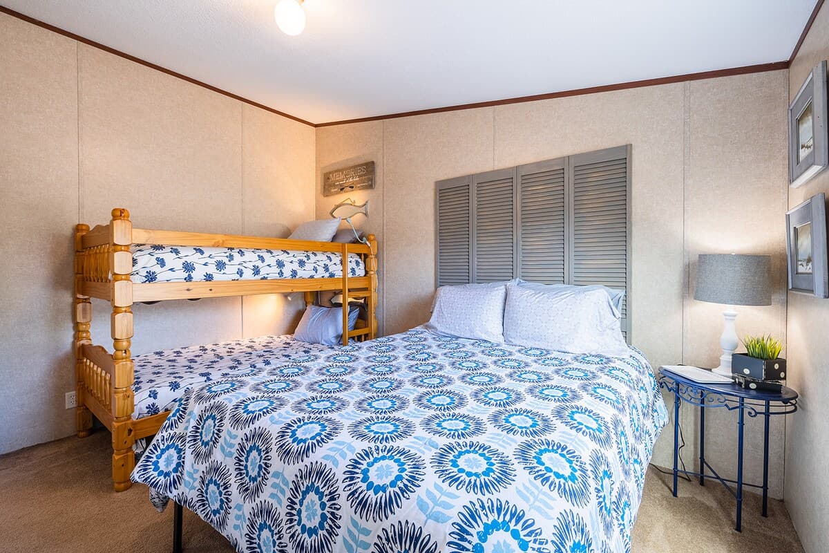 Family-friendly bunk + queen room with plenty of space for kids and adults to unwind comfortably.