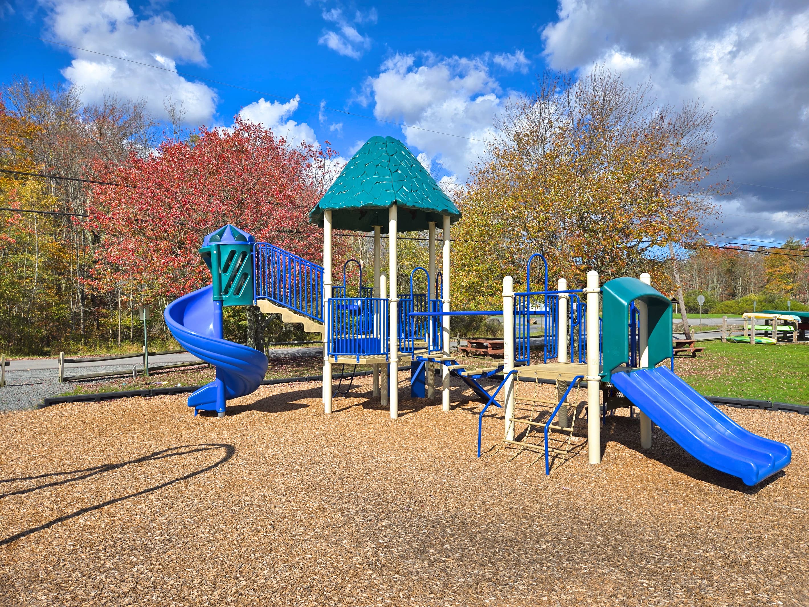 Community Amenity - Arrowhead Lake - Serhii Vacation Rentals
