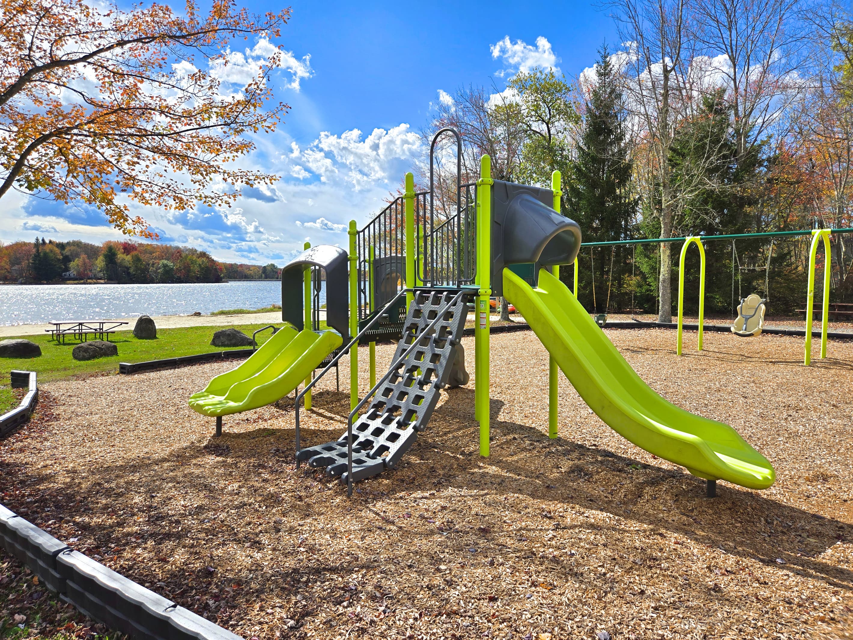 Community Amenity - Arrowhead Lake - Serhii Vacation Rentals