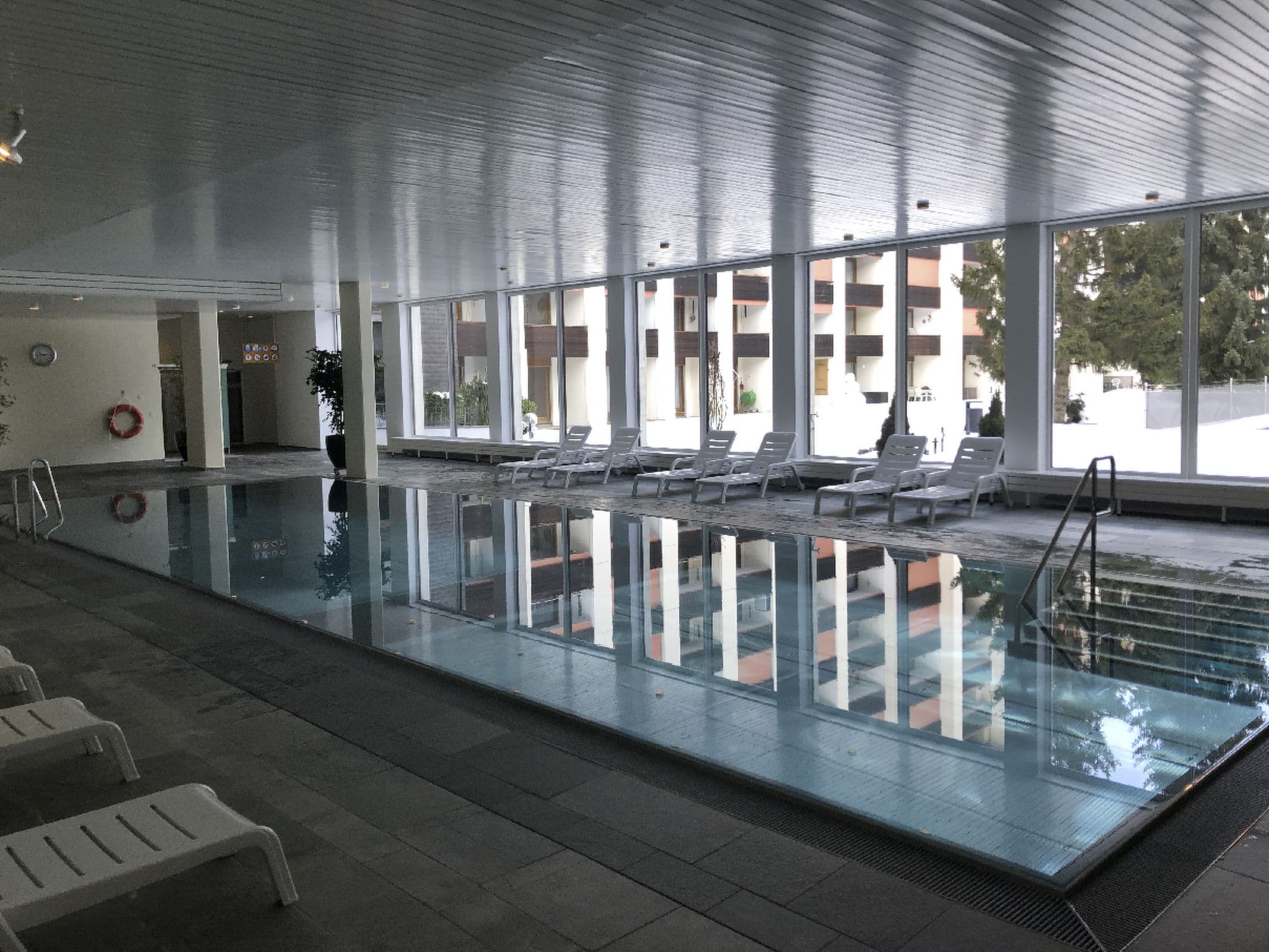 Pool Indoor