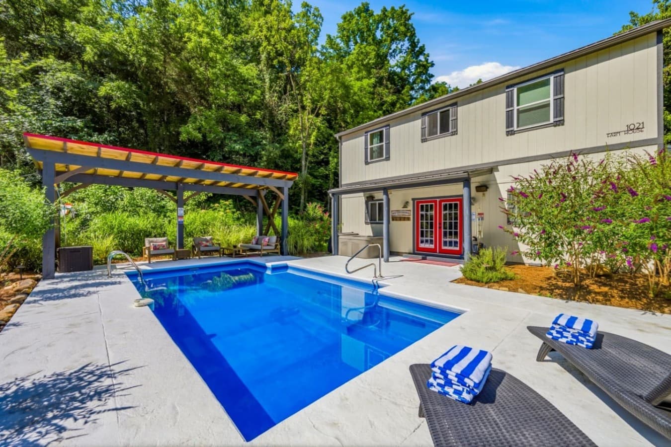 Swim All Season: Thanks to the pool heater, the water is always "just right," regardless of the breeze.