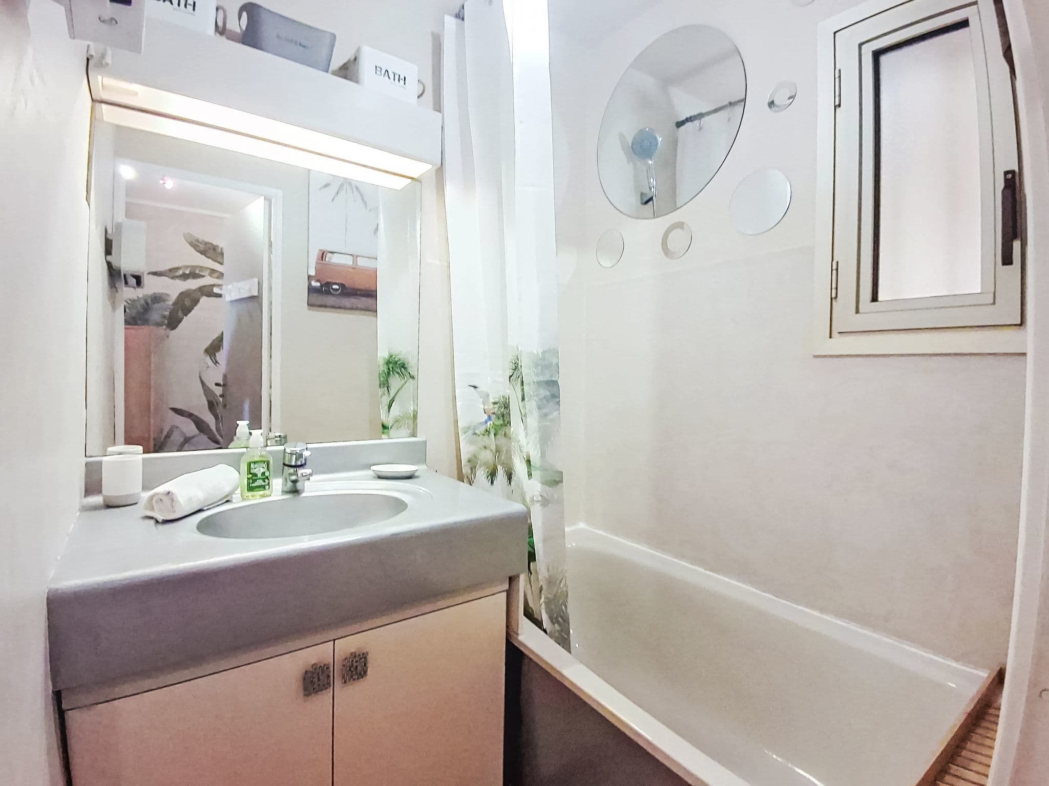 Bathroom / Wellness