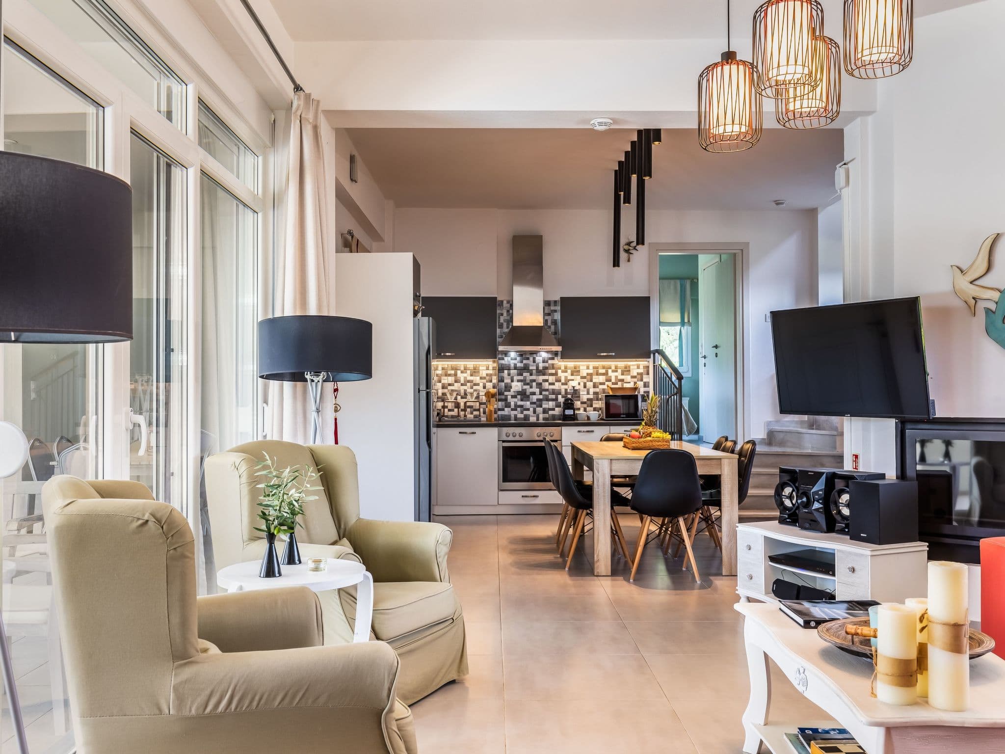 Kitchen / Dining Room