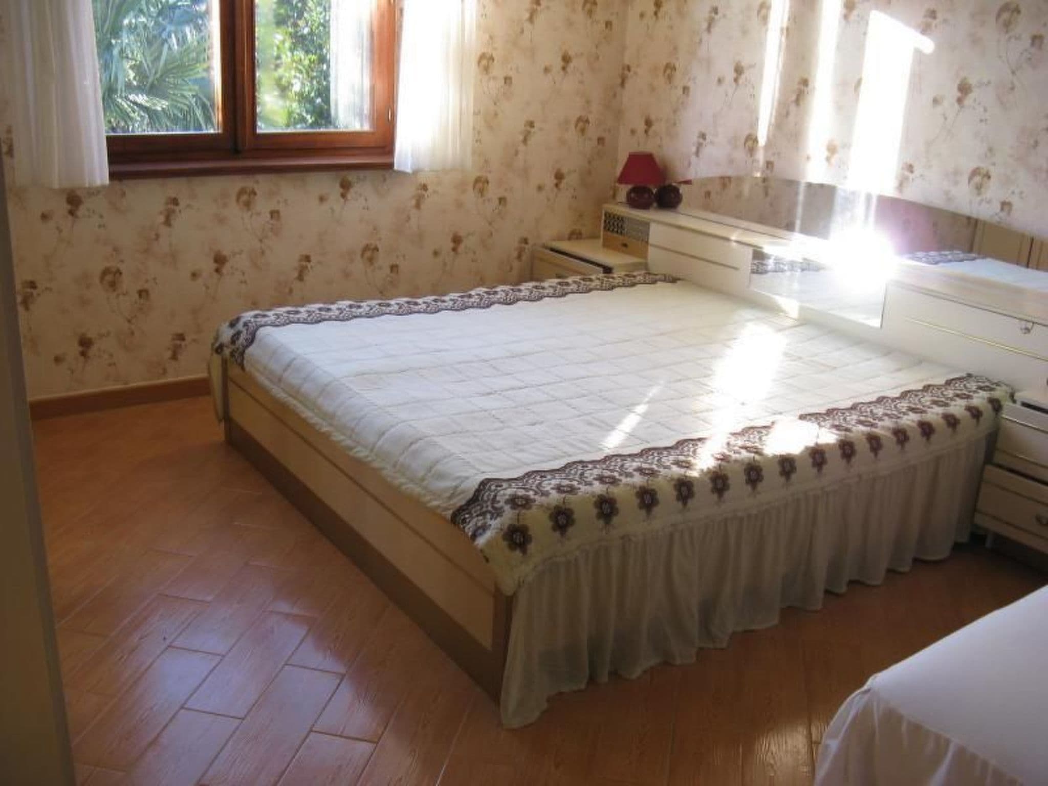 Gallery Image 12