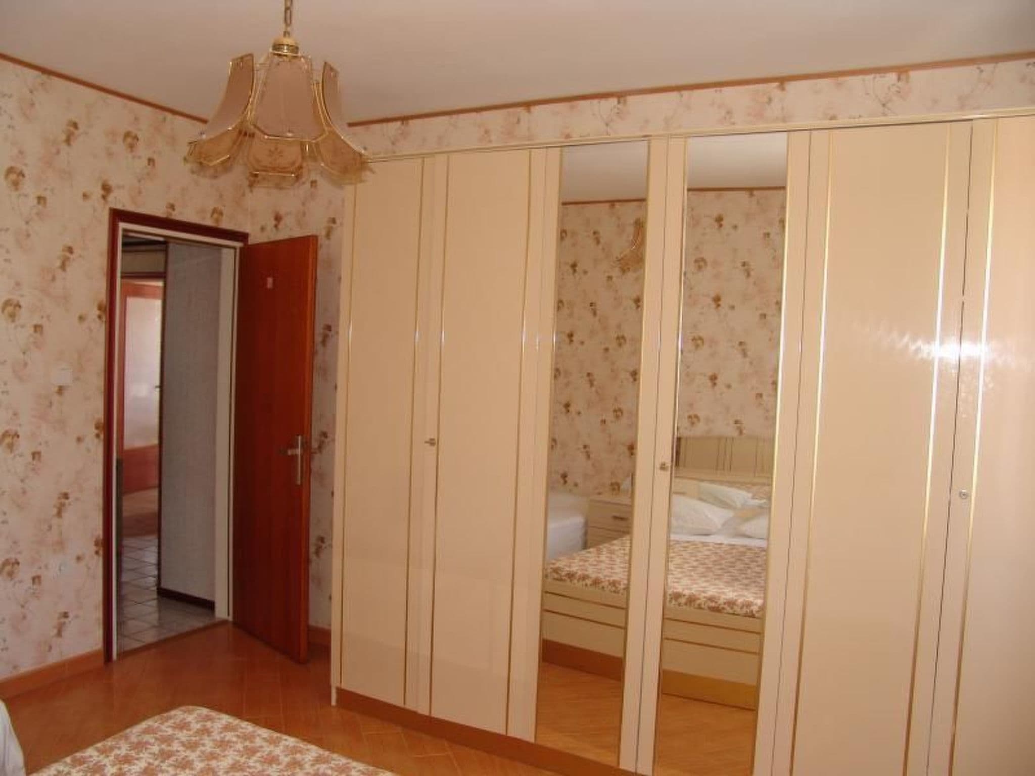Gallery Image 13