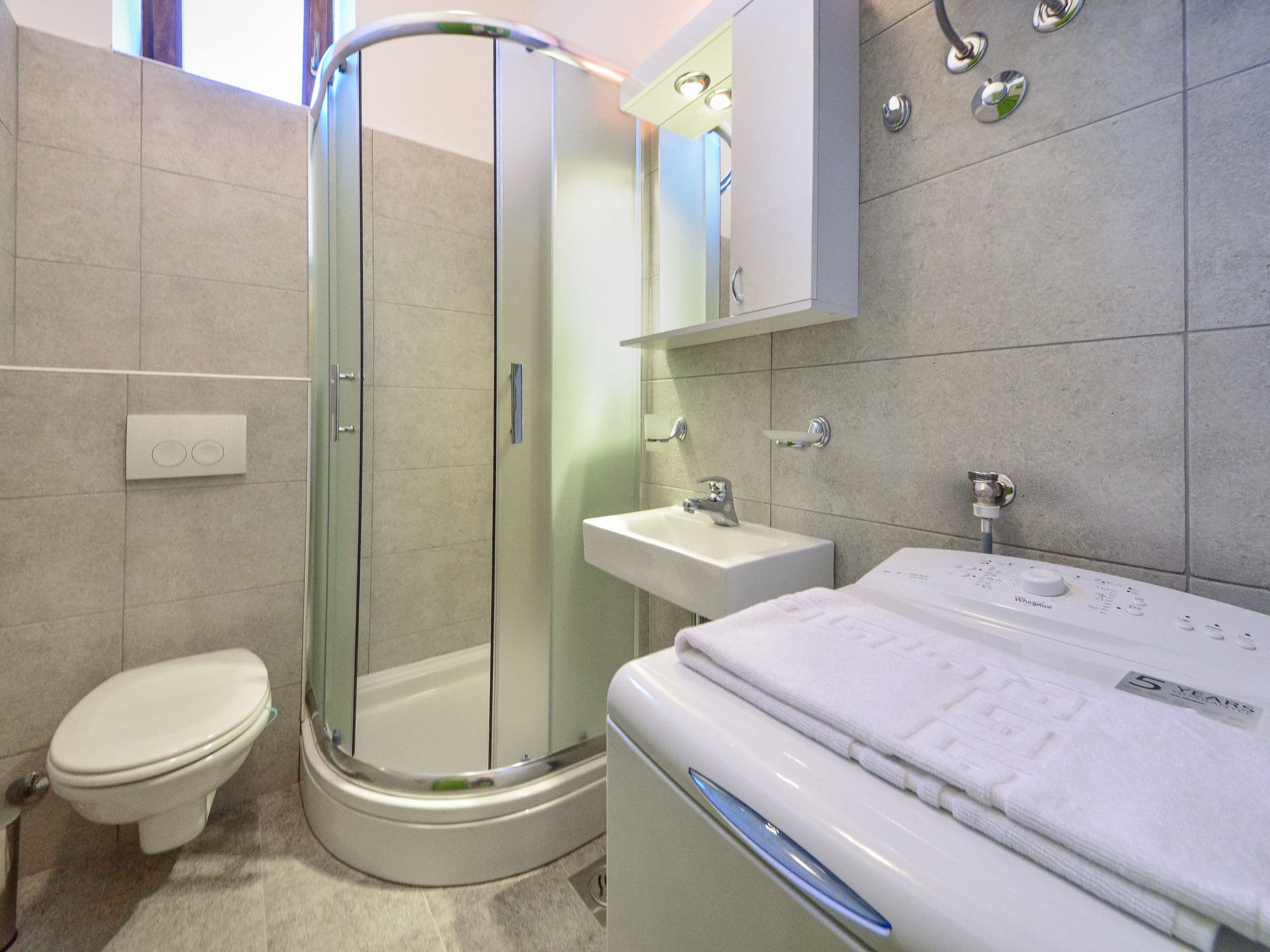 Bathroom / Wellness