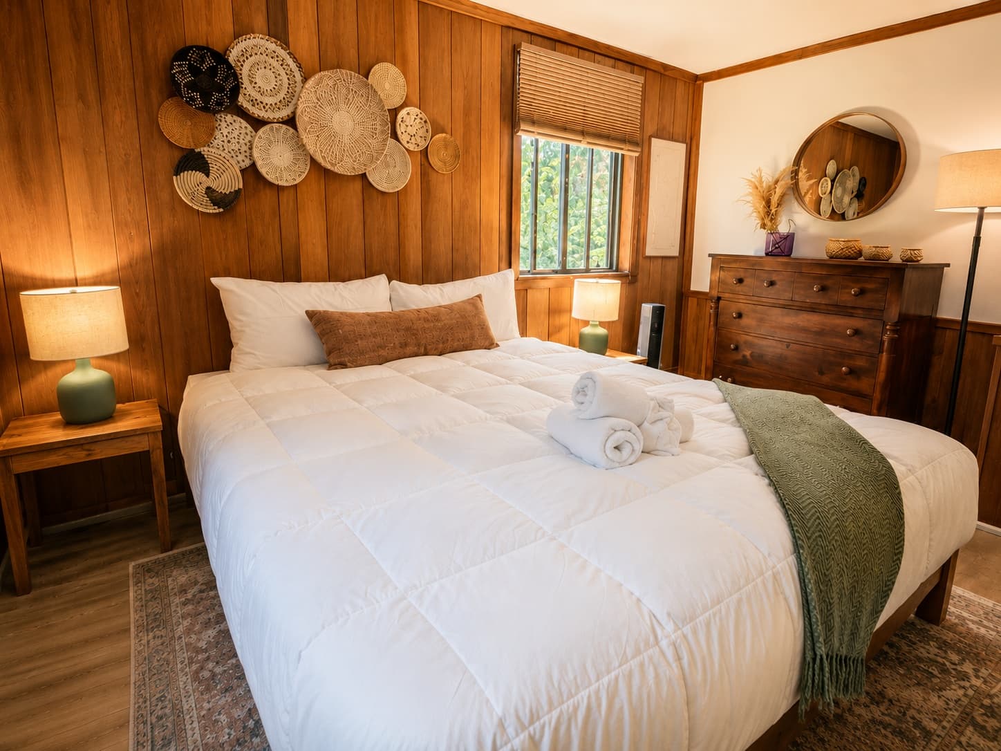 First Floor Bedroom 1 - King