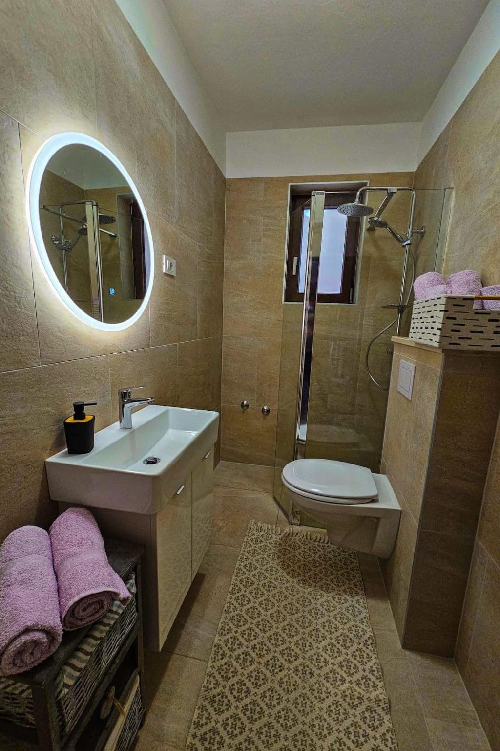 Bathroom / Wellness