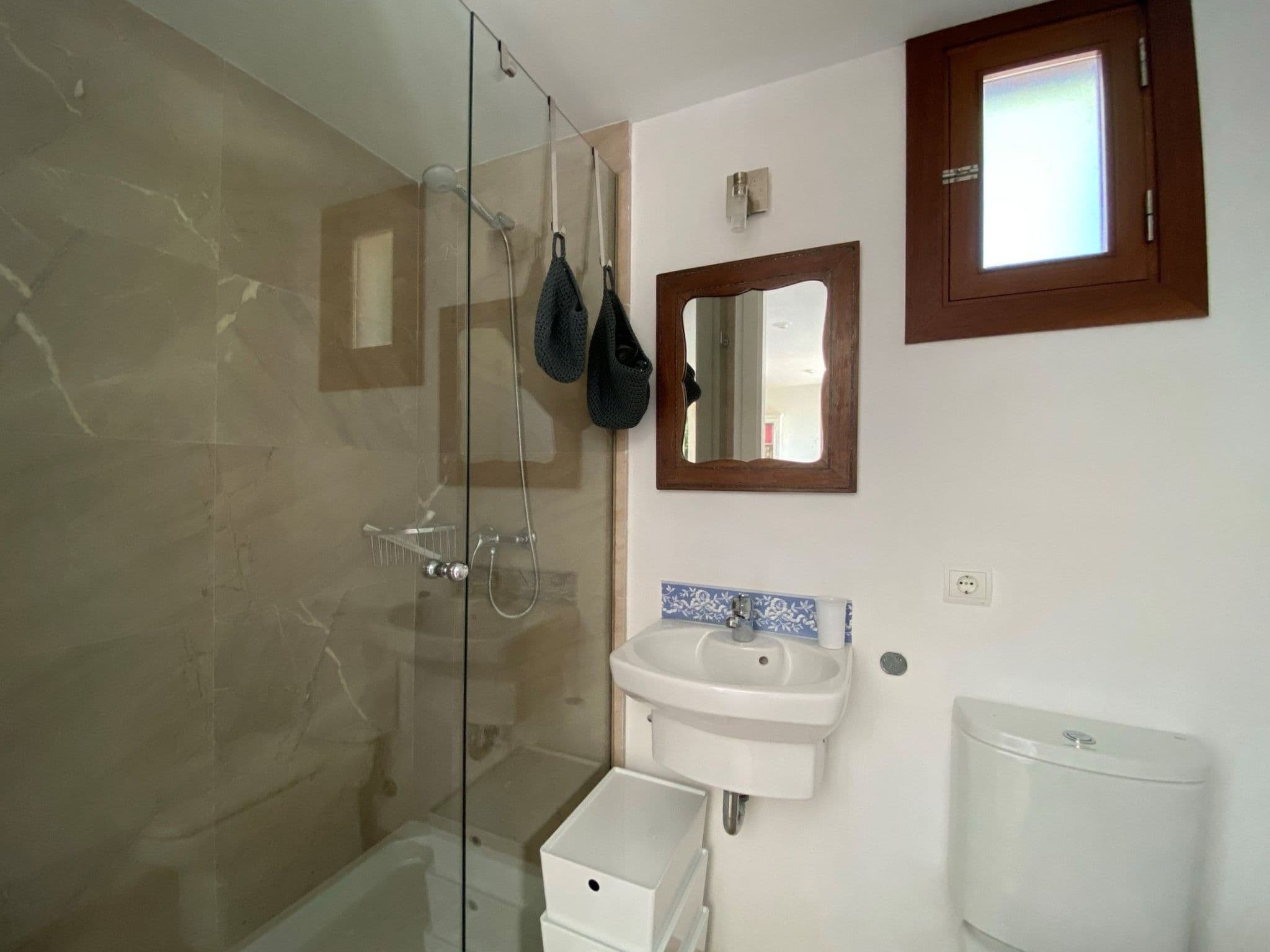 Gallery Image 15