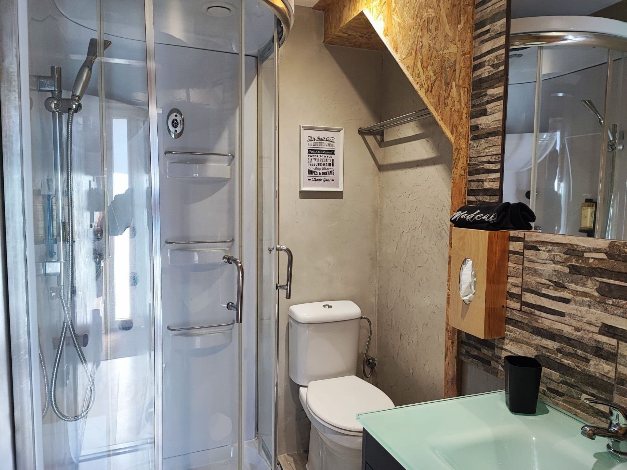 Bathroom / Wellness
