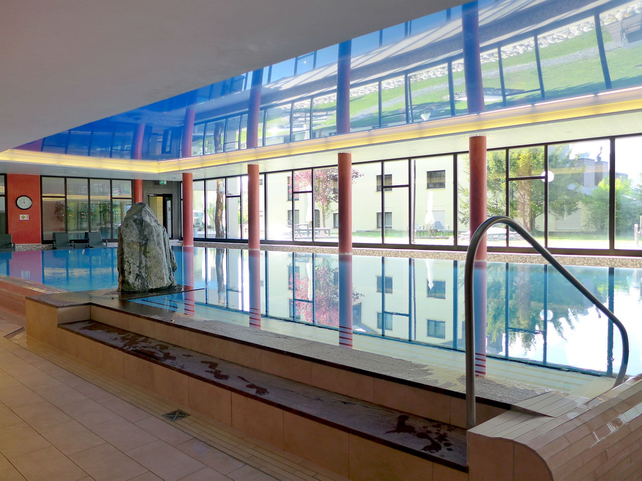 Pool Indoor