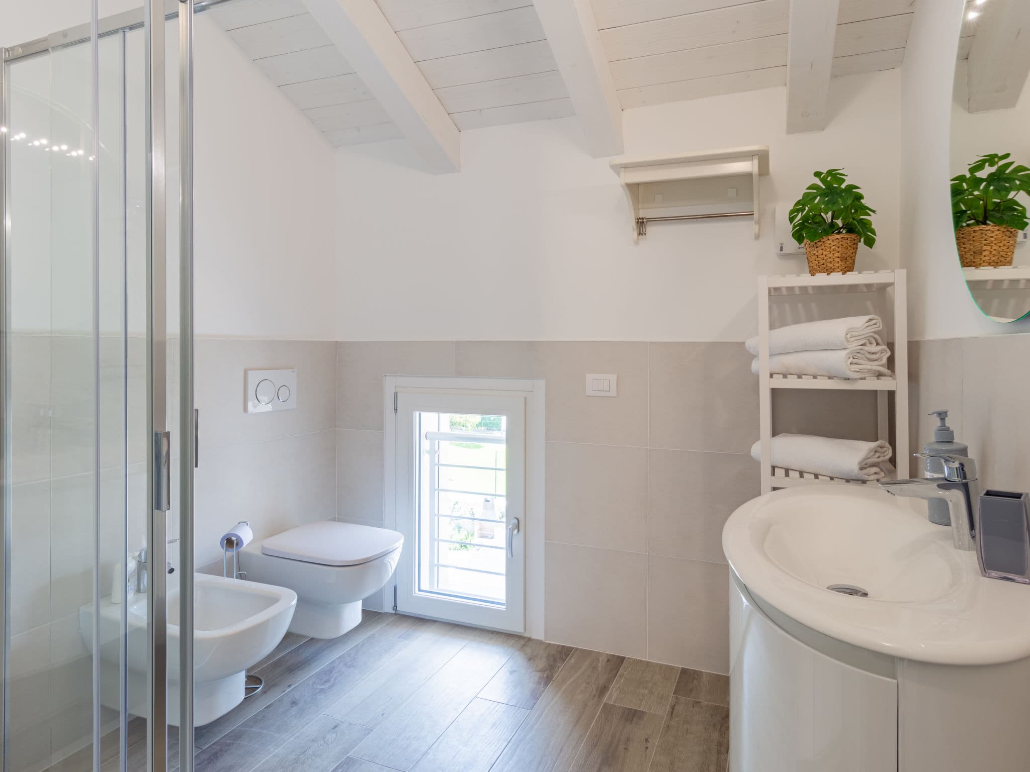 Bathroom / Wellness