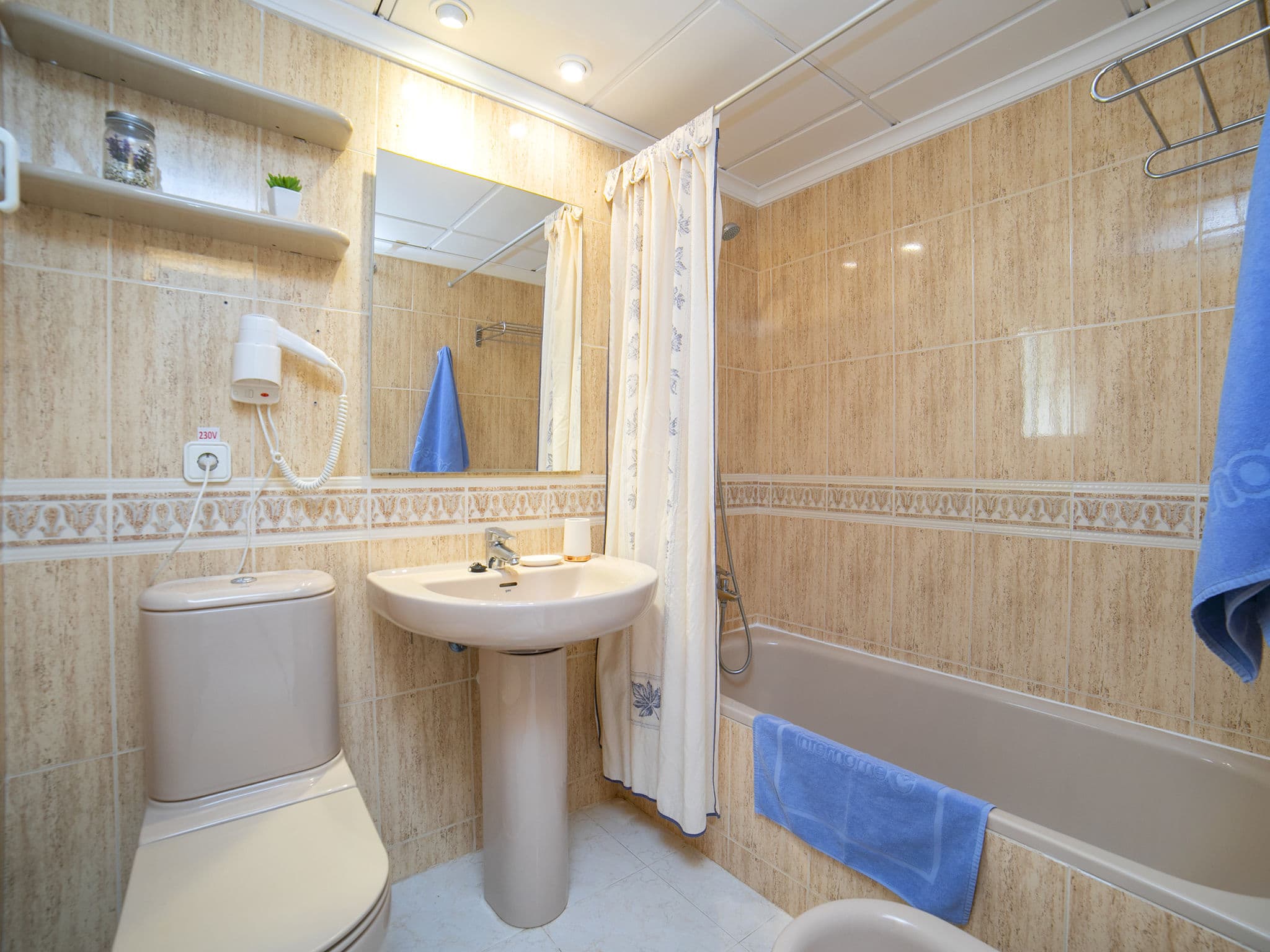 Bathroom / Wellness