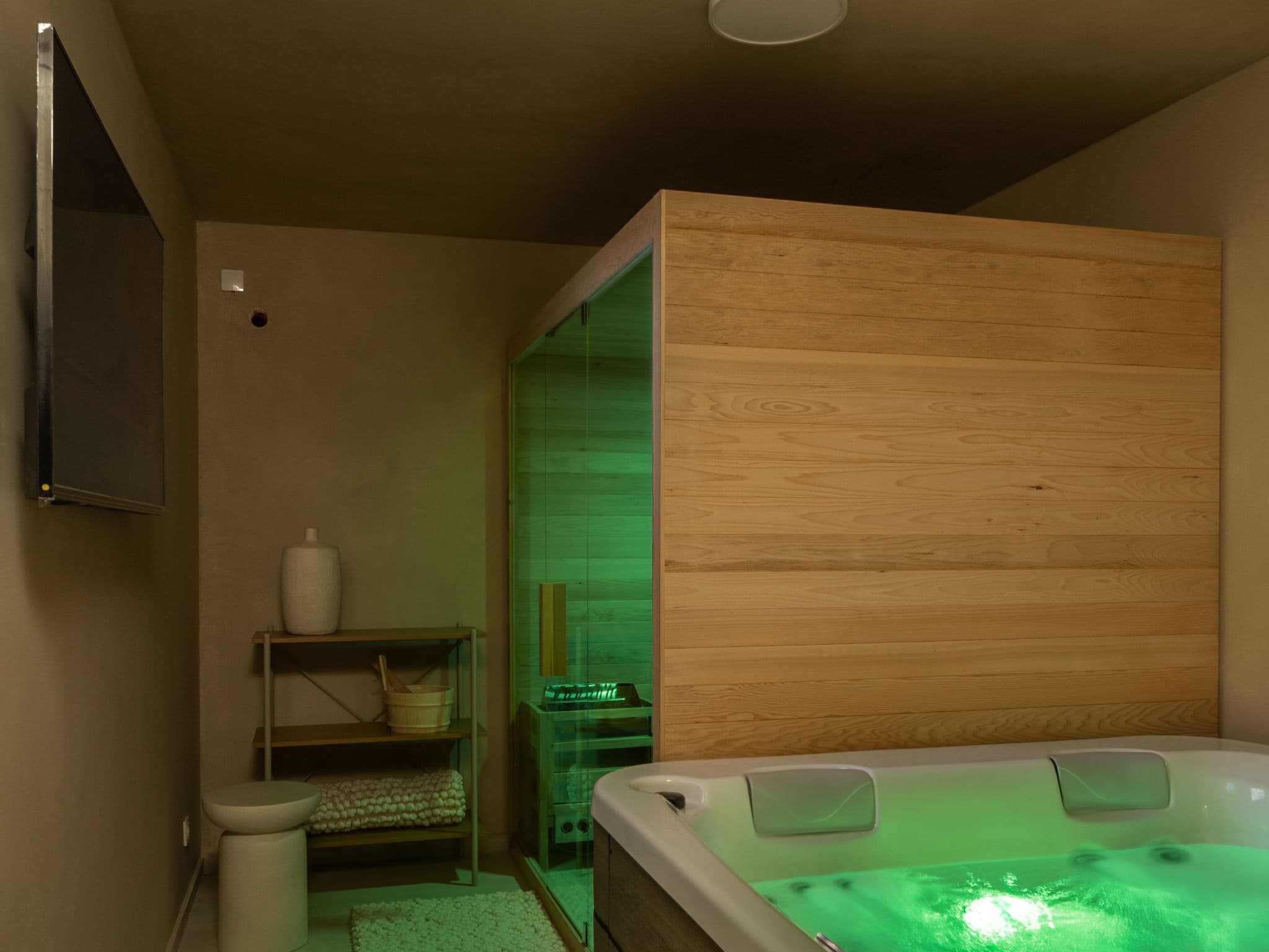 Bathroom / Wellness