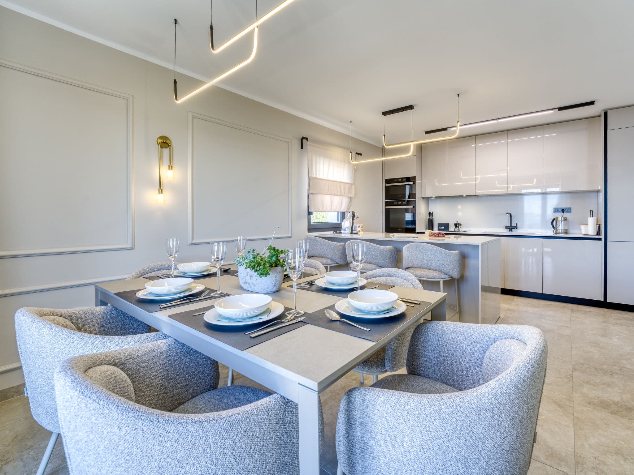 Kitchen / Dining Room