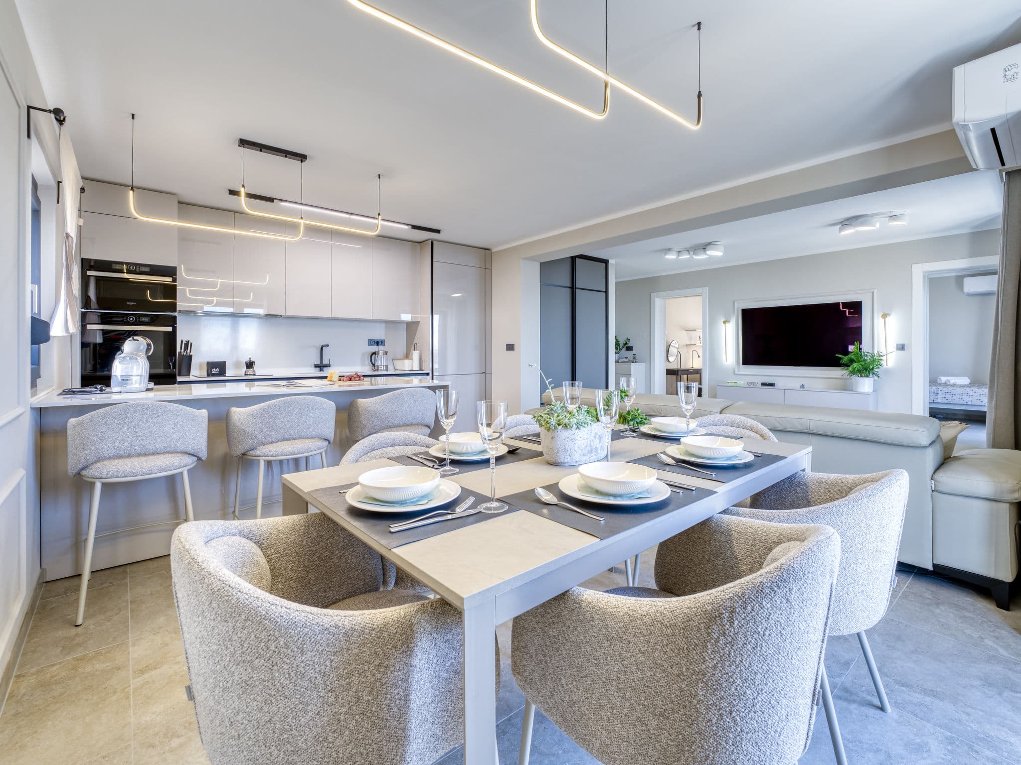 Kitchen / Dining Room