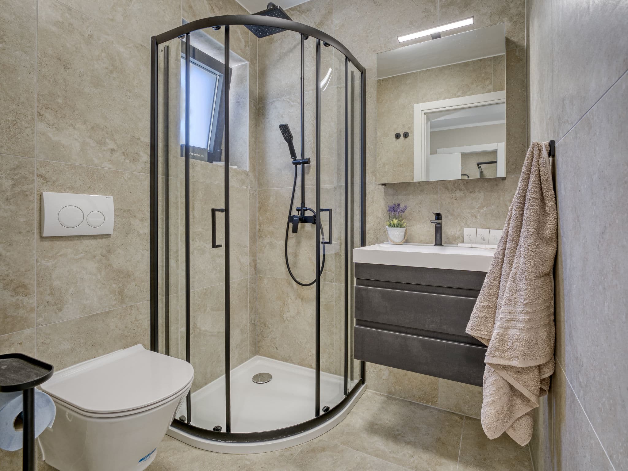 Bathroom / Wellness