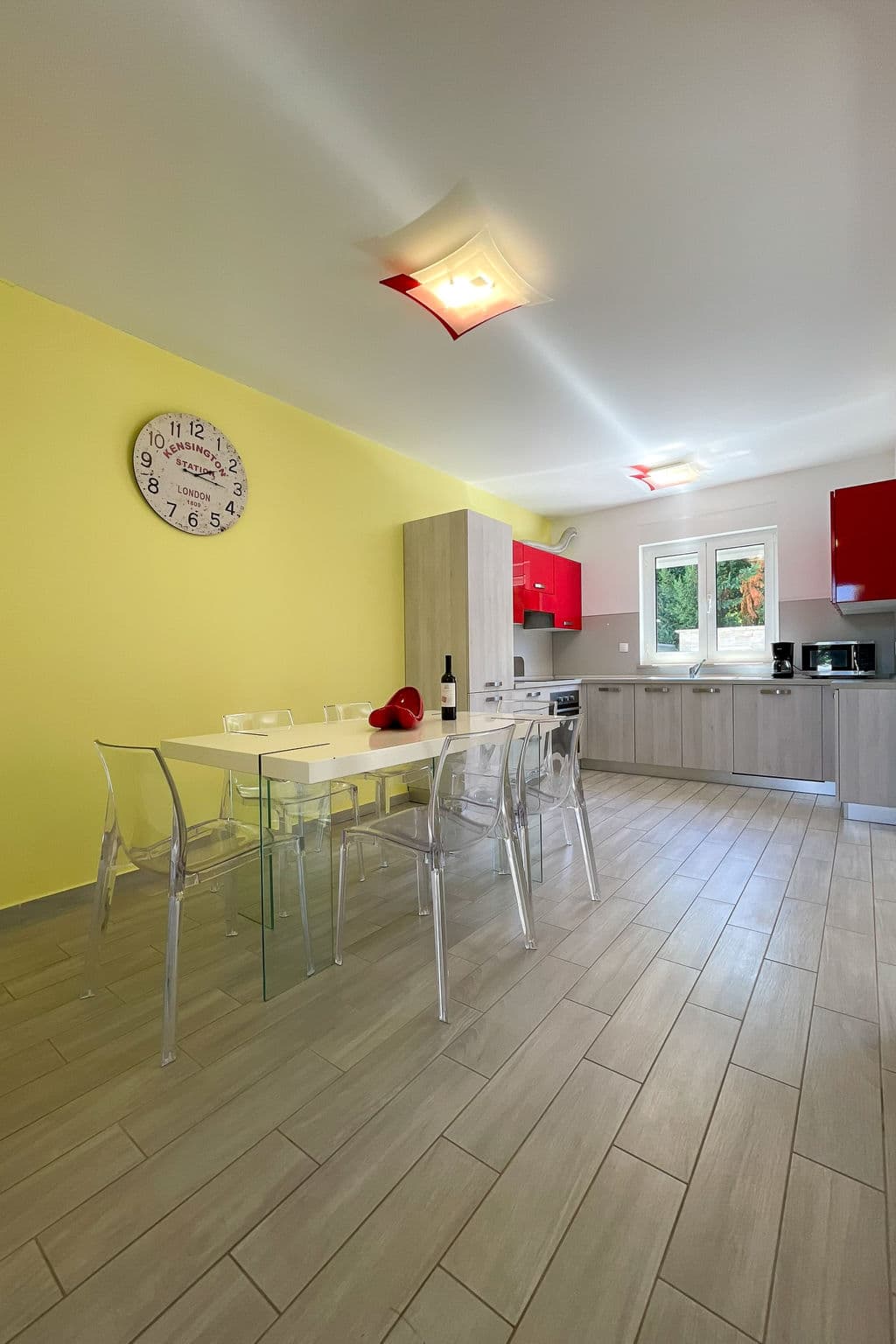 Kitchen / Dining Room