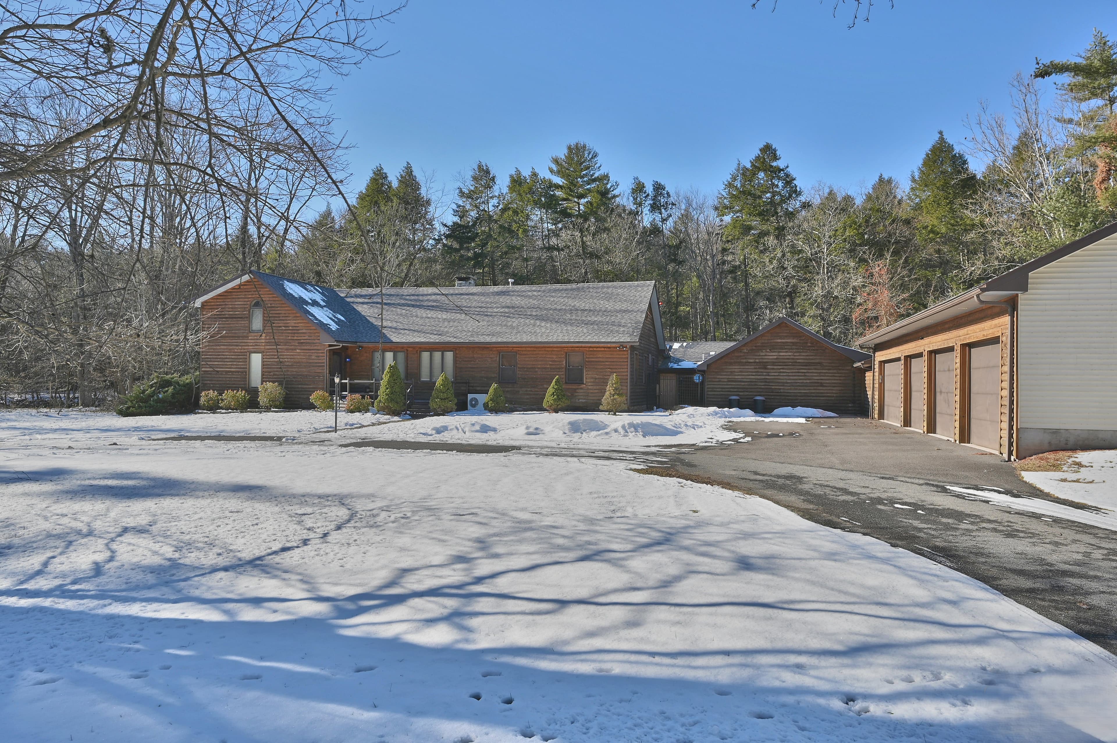 Exterior (3)