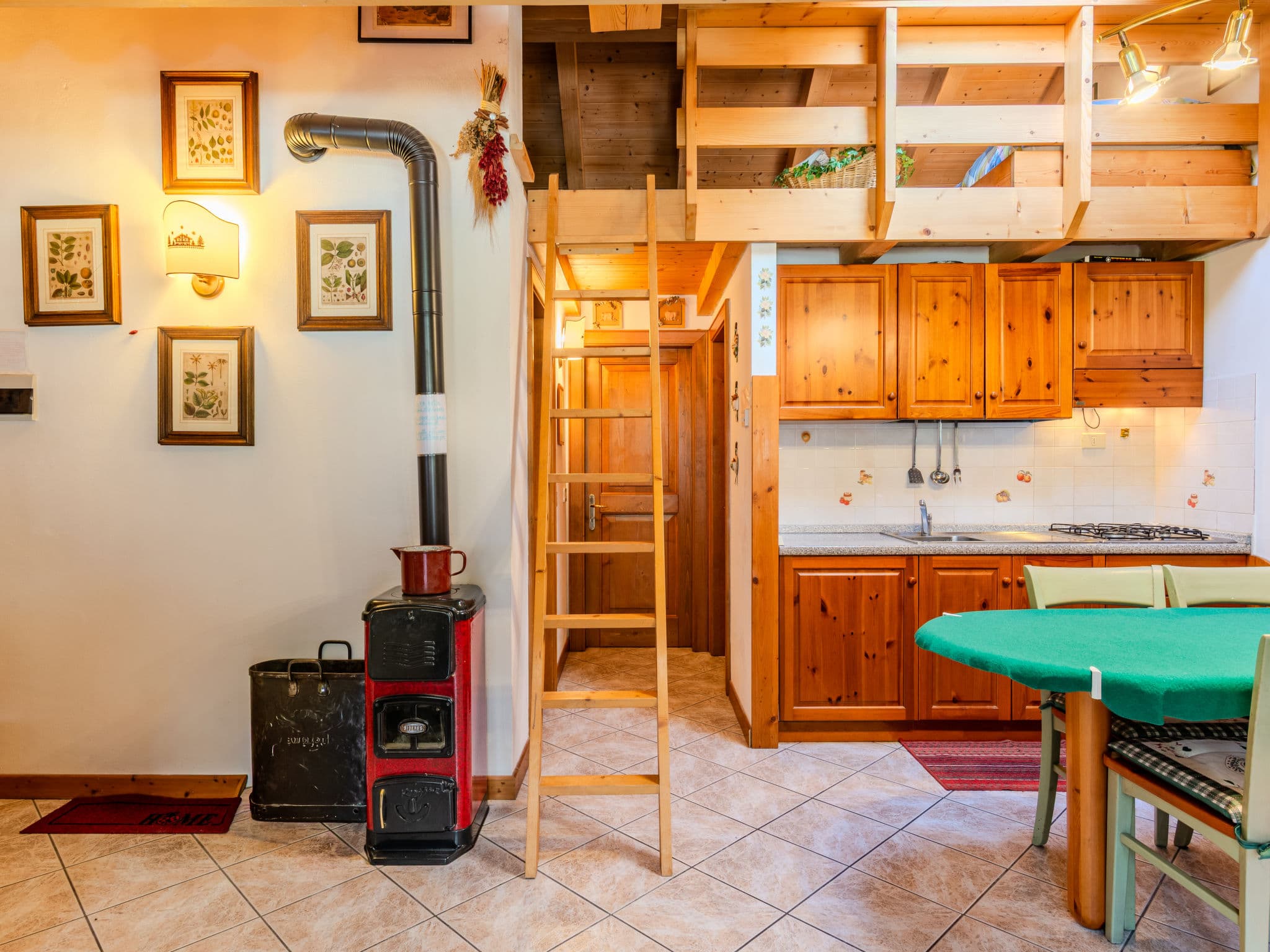Kitchen / Dining Room