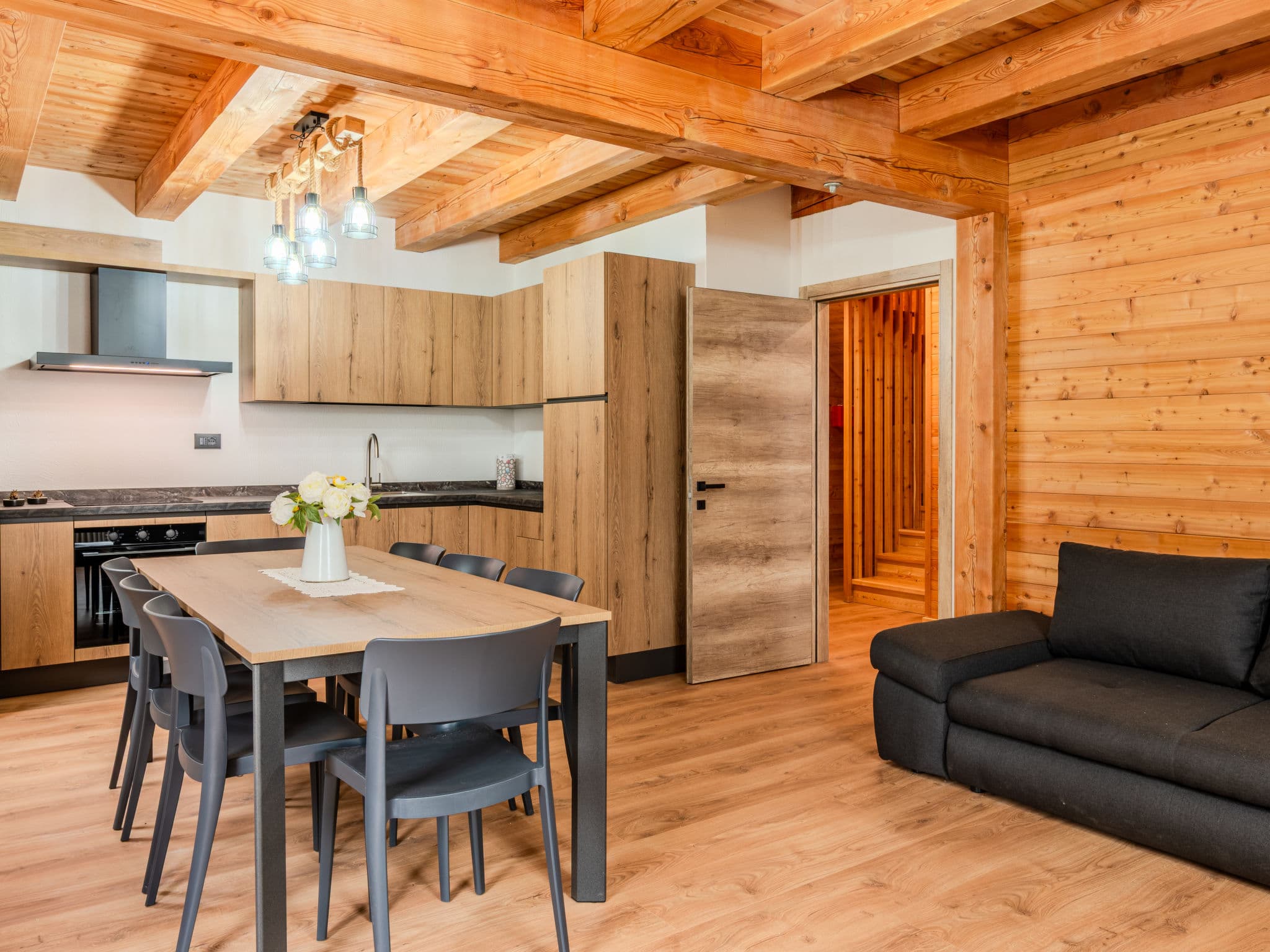 Kitchen / Dining Room