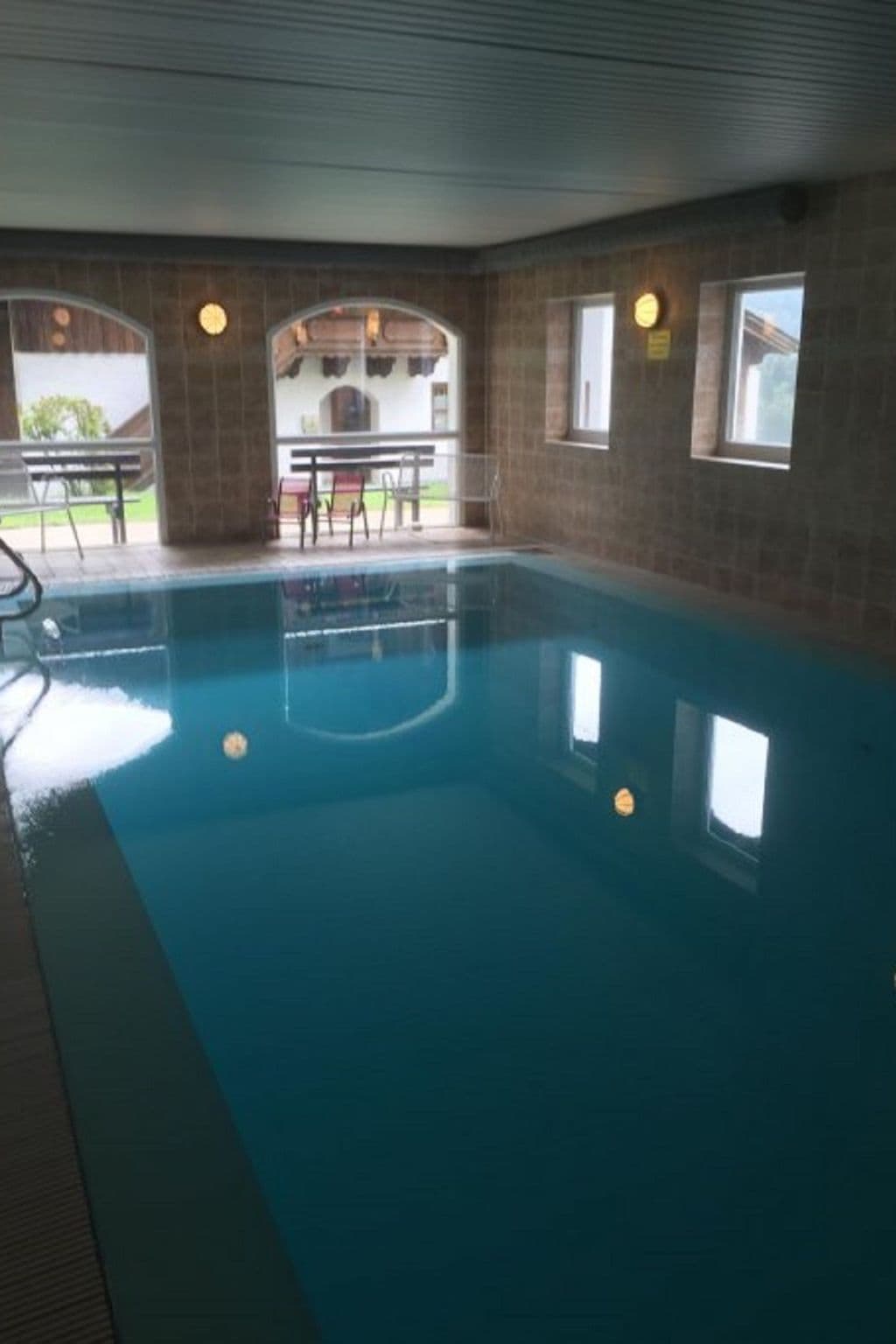 Pool Indoor