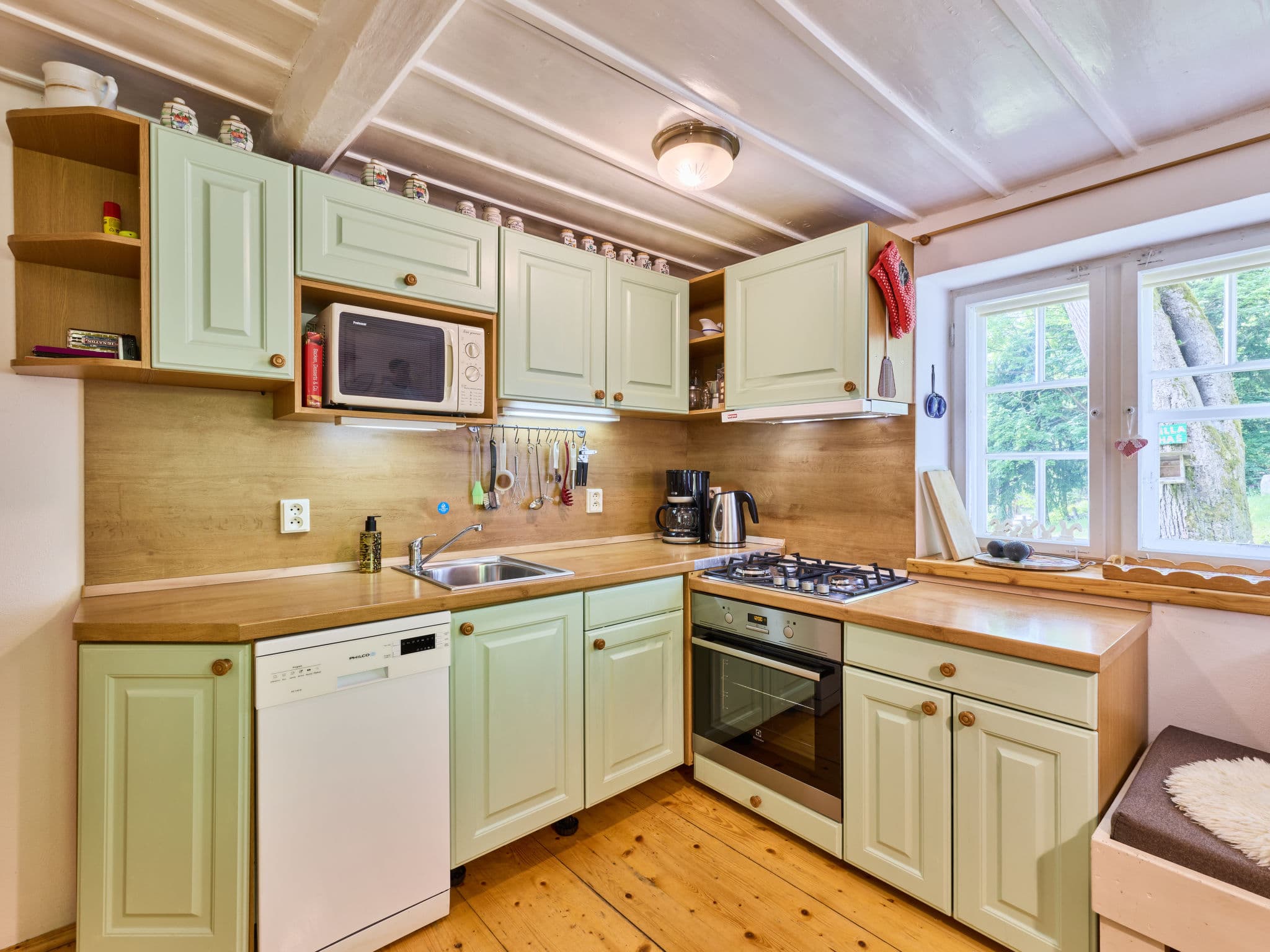 Kitchen / Dining Room