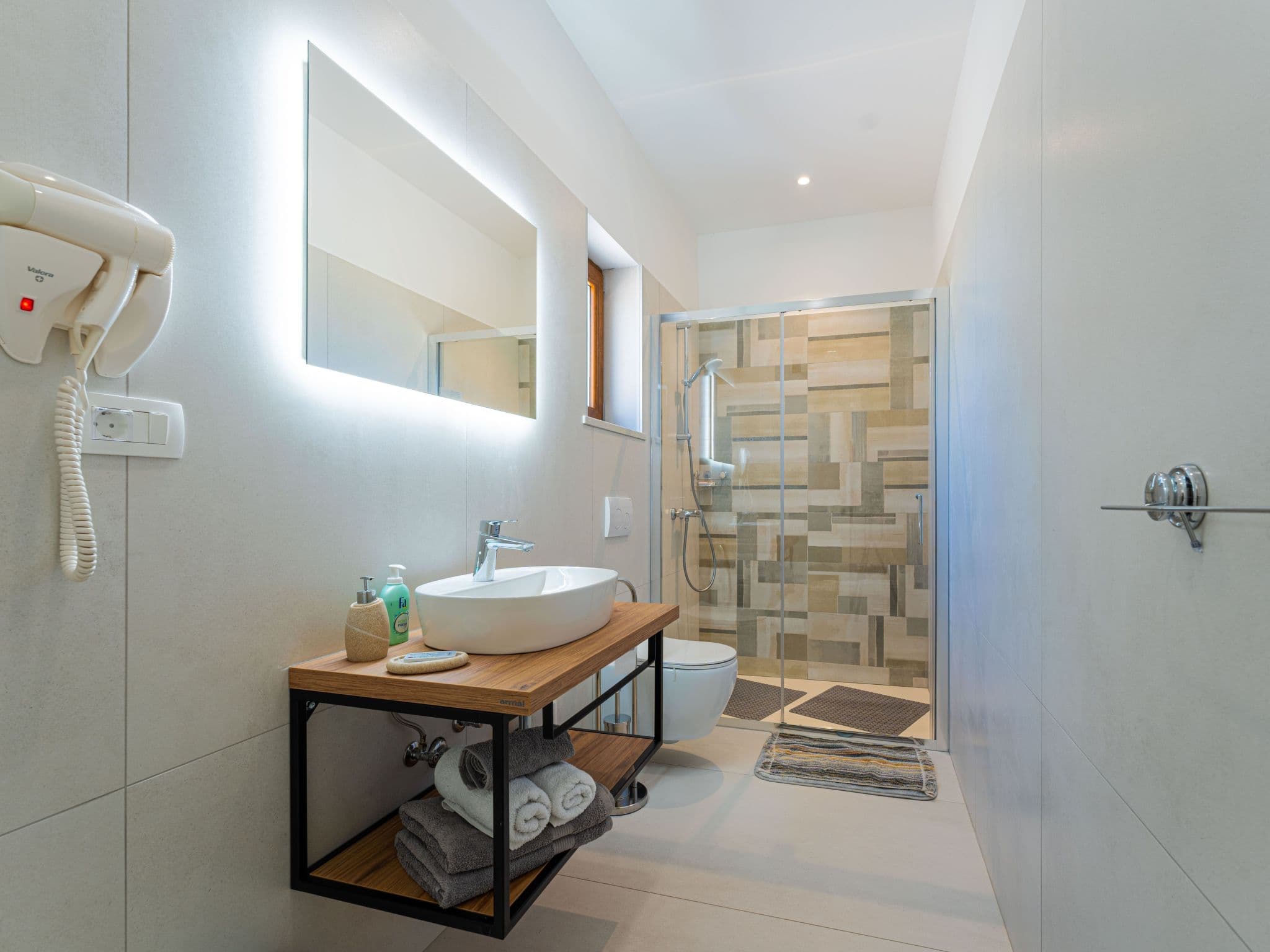 Bathroom / Wellness