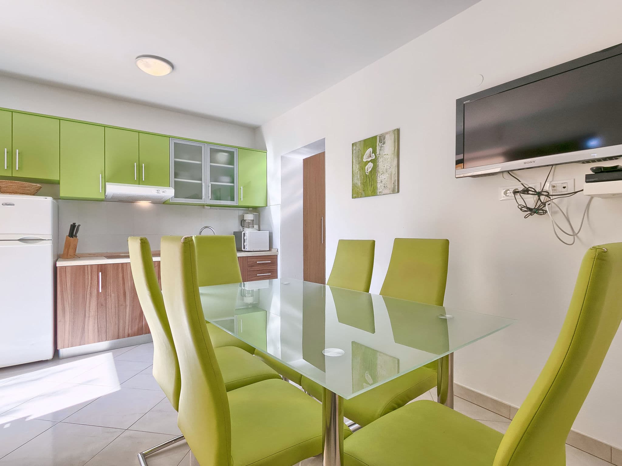 Kitchen / Dining Room