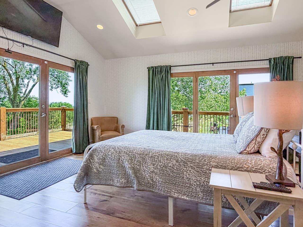 10-elyon-hall-primary-bedroom-treetop-views.jpg