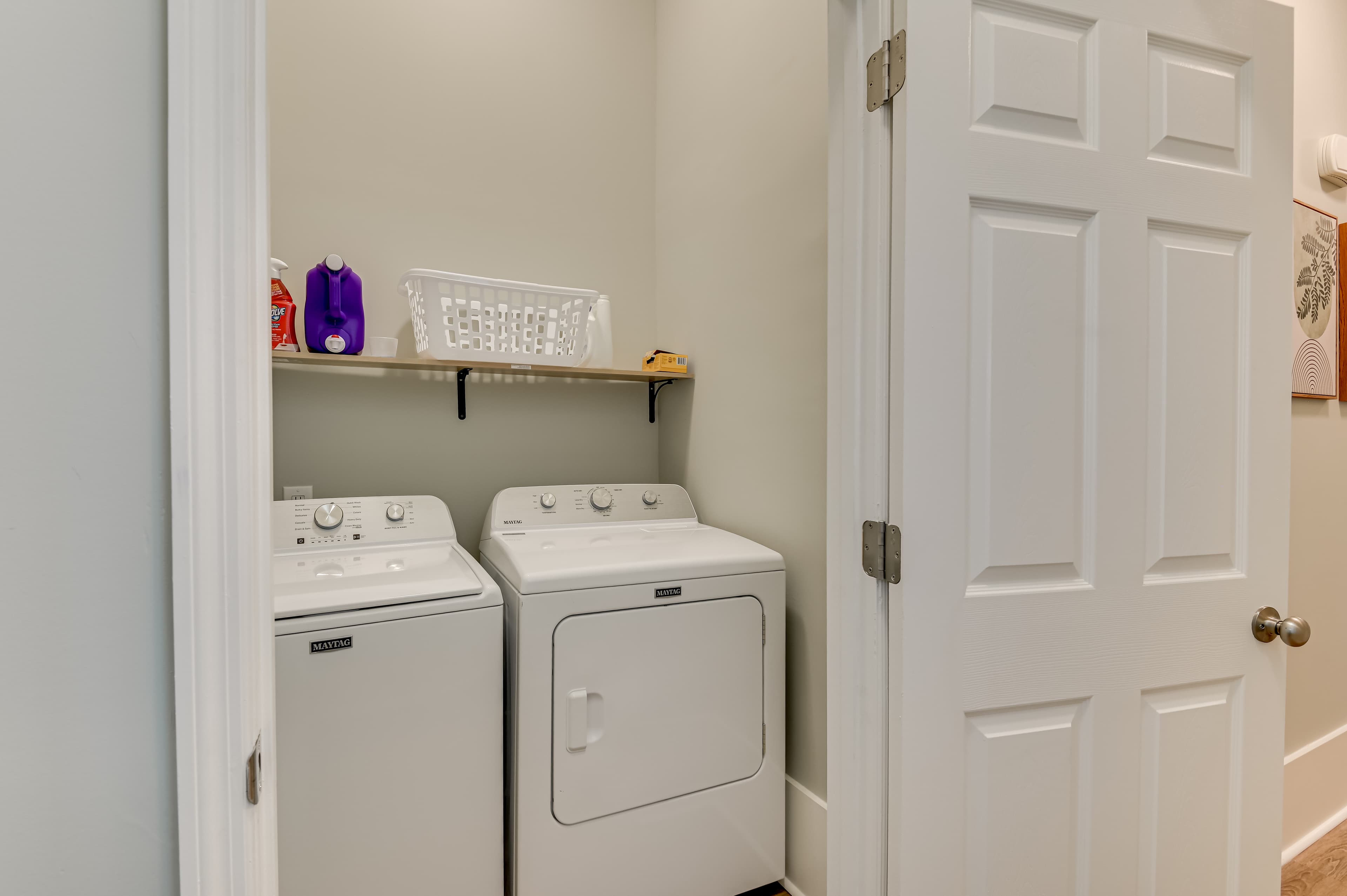 Full Size Laundry