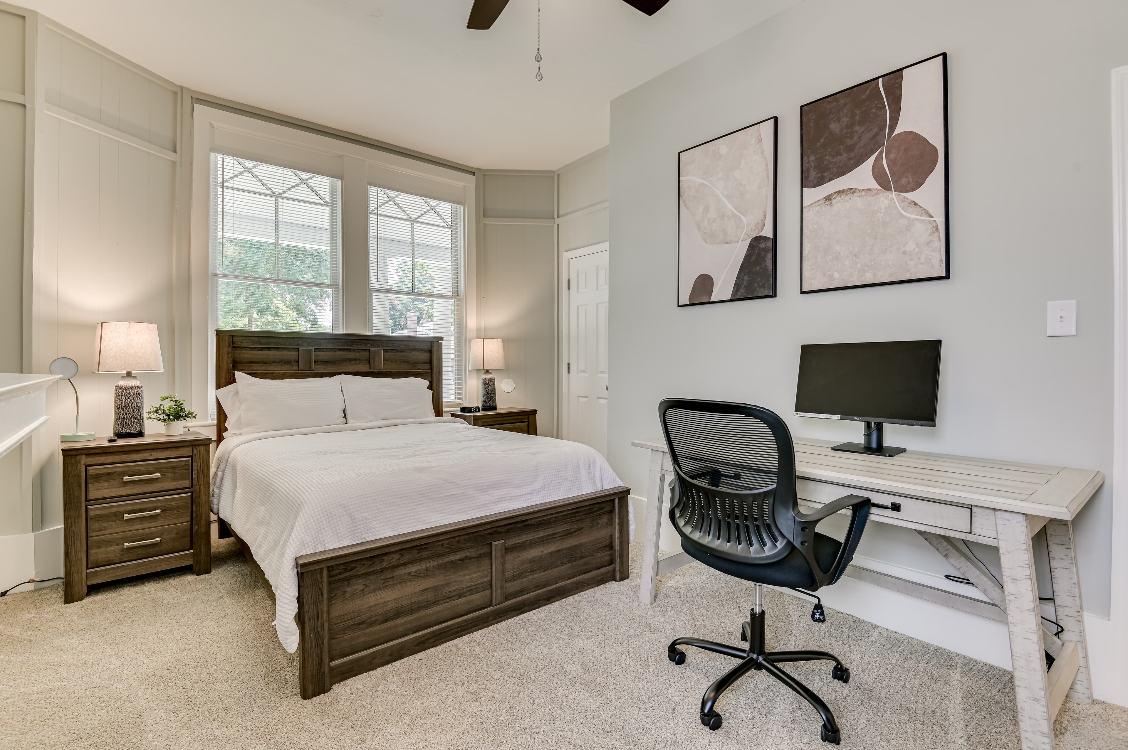 Queen Bedroom