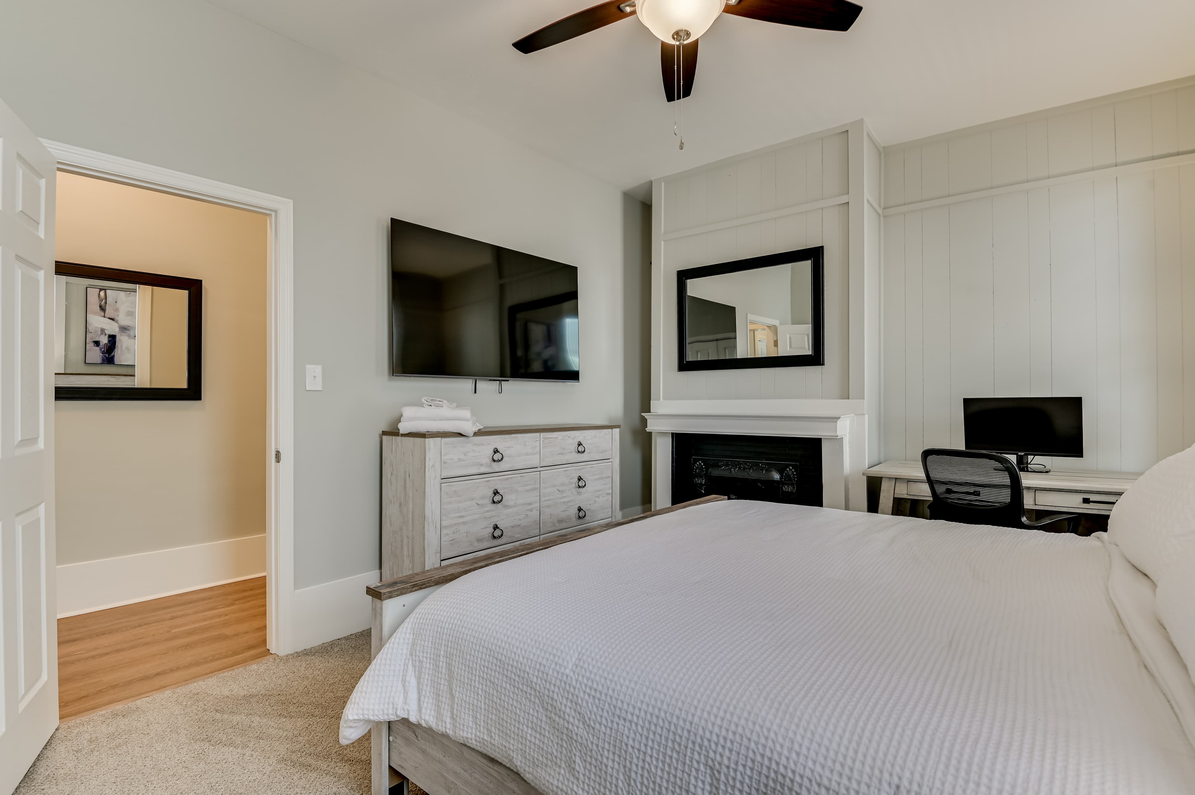 King Bedroom
