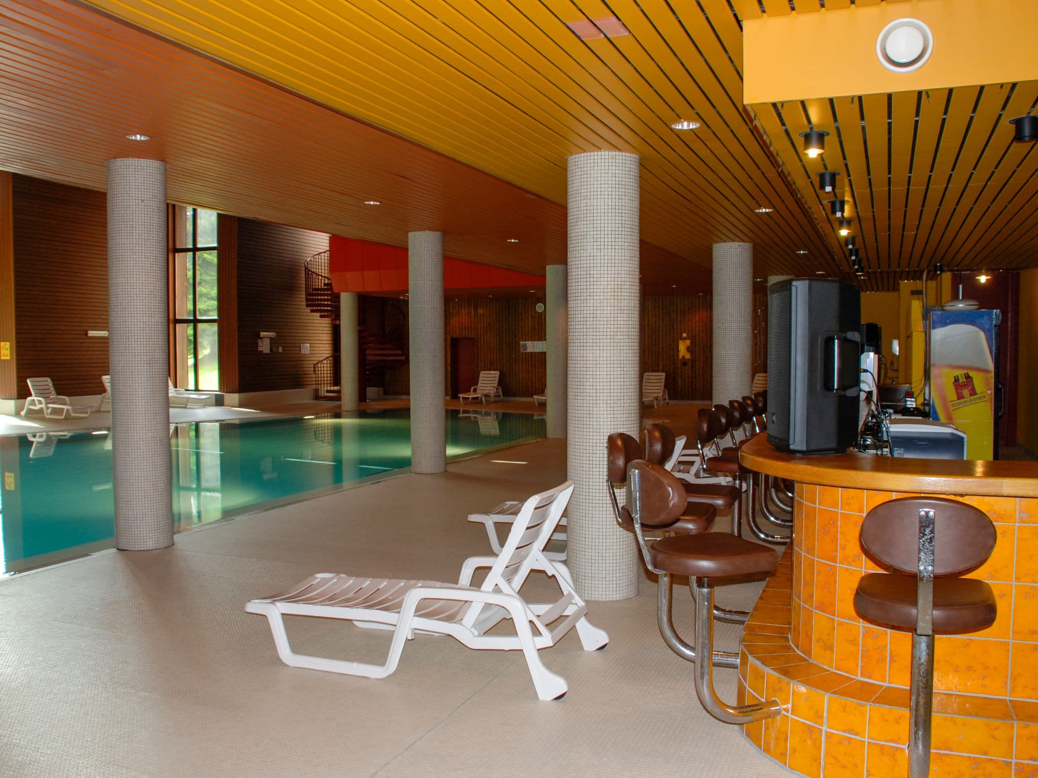 Pool Indoor