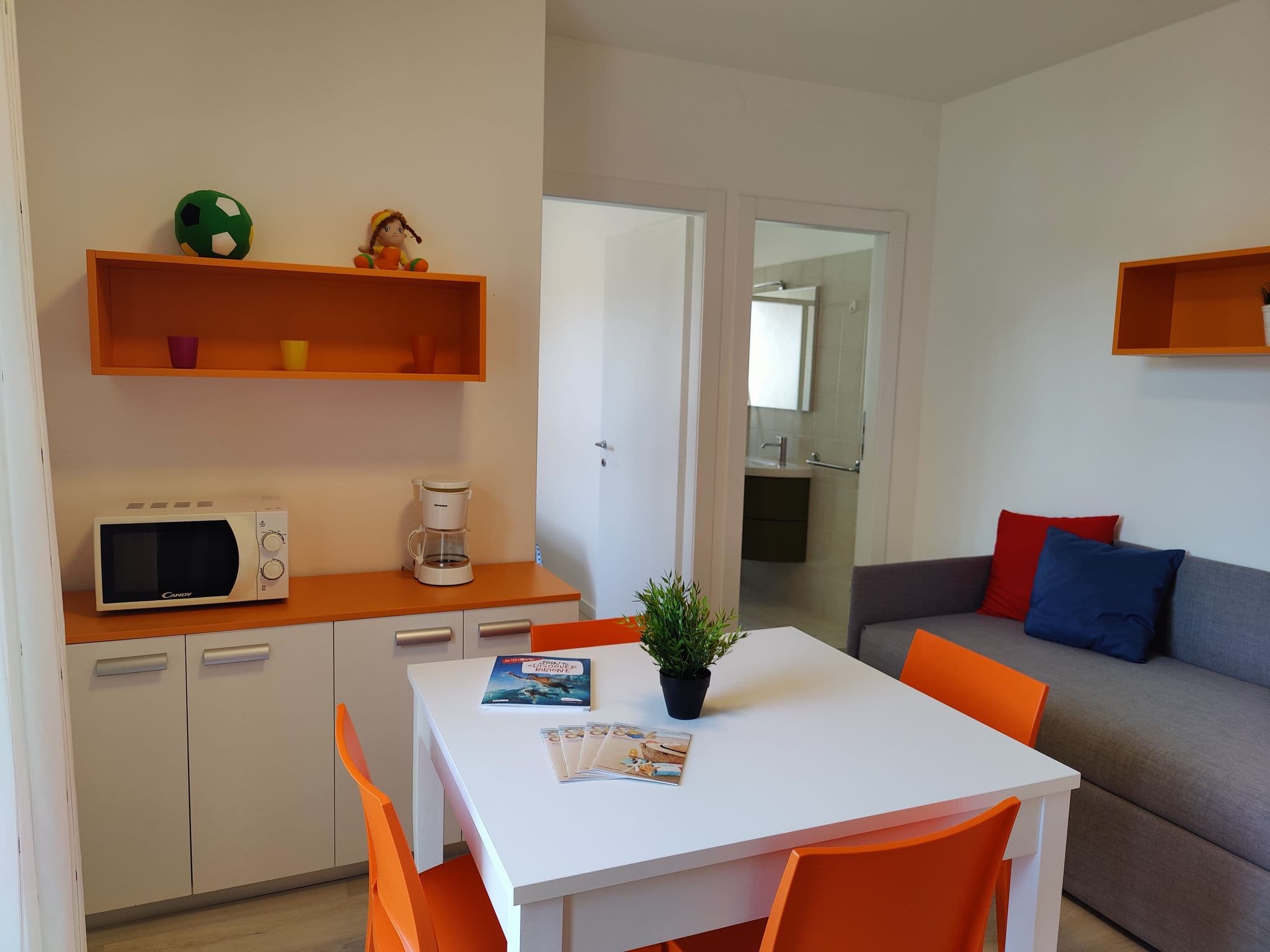 Kitchen / Dining Room