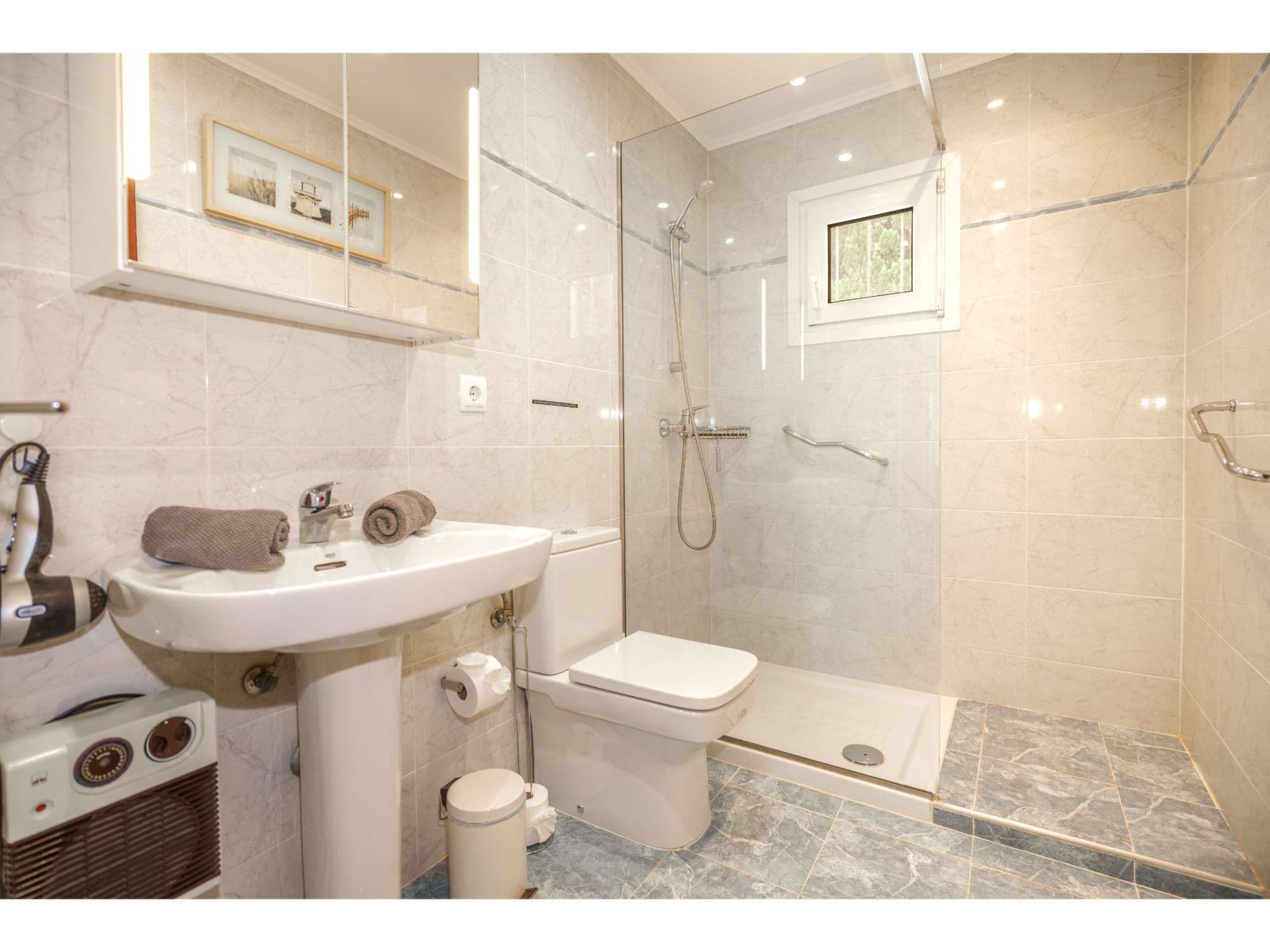 Bathroom / Wellness