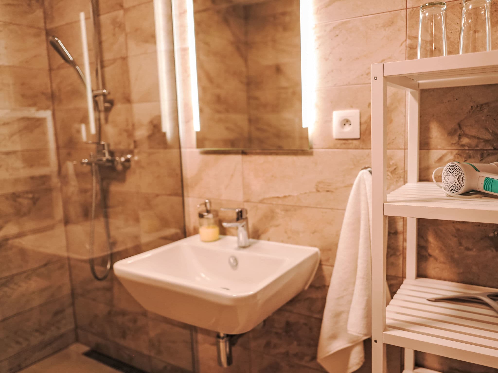 Bathroom / Wellness